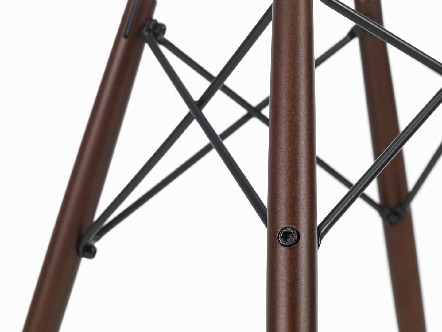 Vitra Eames Plastic Chair Dark Maple DSW DAW