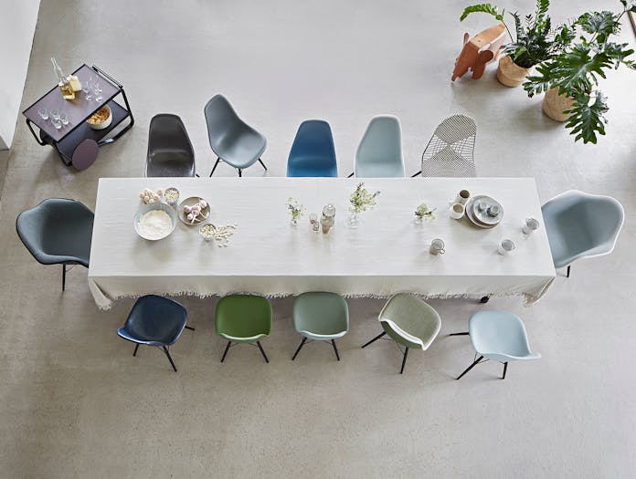 Vitra Eames Plastic Side Chair DSW Eames Plastic Armchair Eames Elephant Plywood Eames Wire Chair DKW