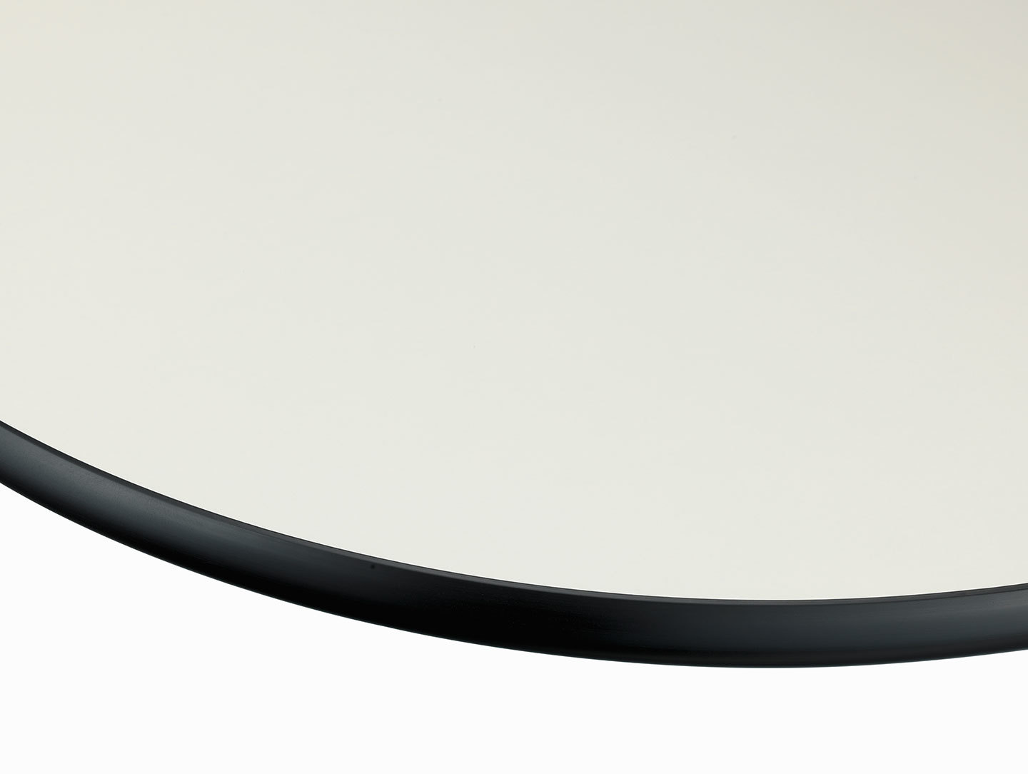 Vitra Eames Segmented Table white laminate