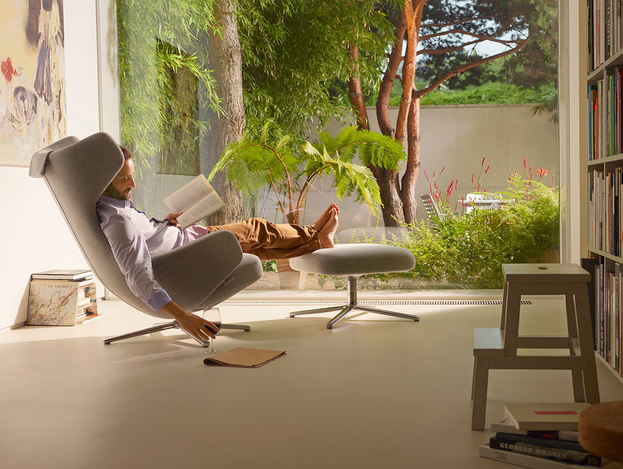 Vitra Grand Repos and Ottoman 3