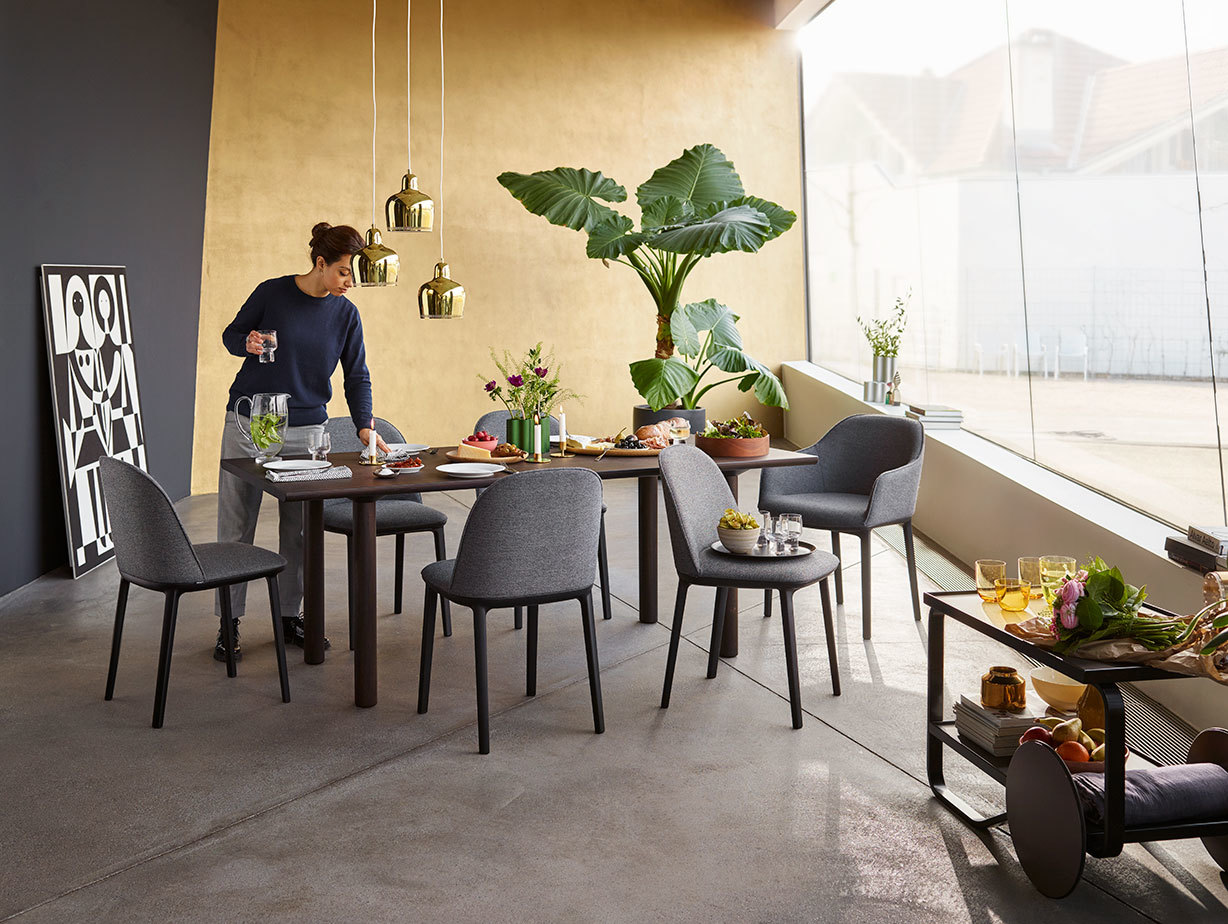 Vitra Softshell Side Chair Wood Table