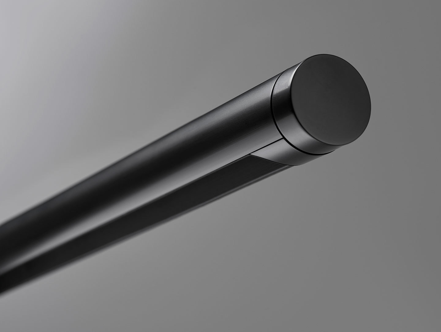 Wastberg w181 Linier Suspension Light detail 1 Dirk Winkel