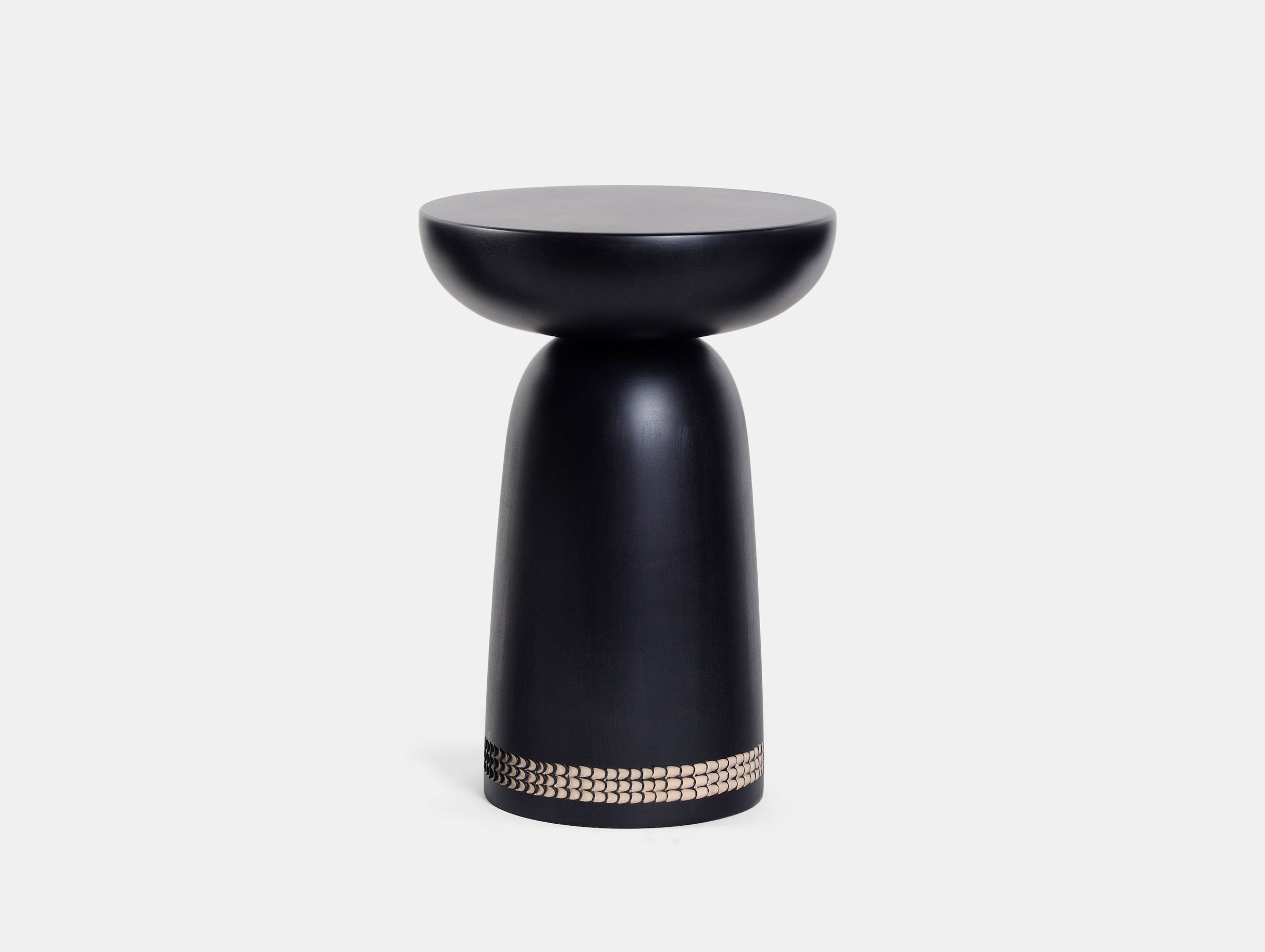 Zanat Nera Stool Maple Black with Reshma 3 Rows Monica Forster