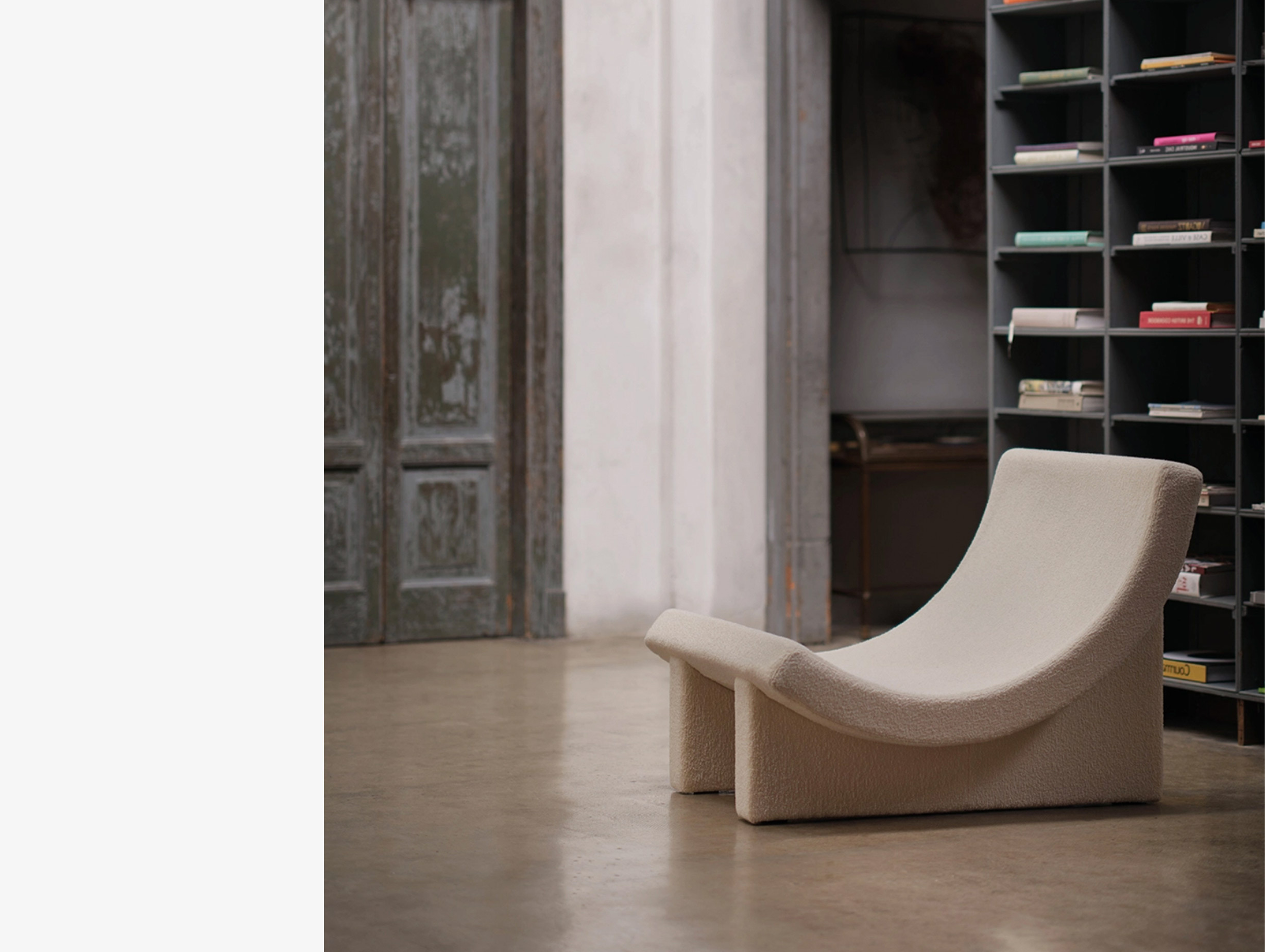 Acerbis philippe malouin trench lounge chair lifestyle