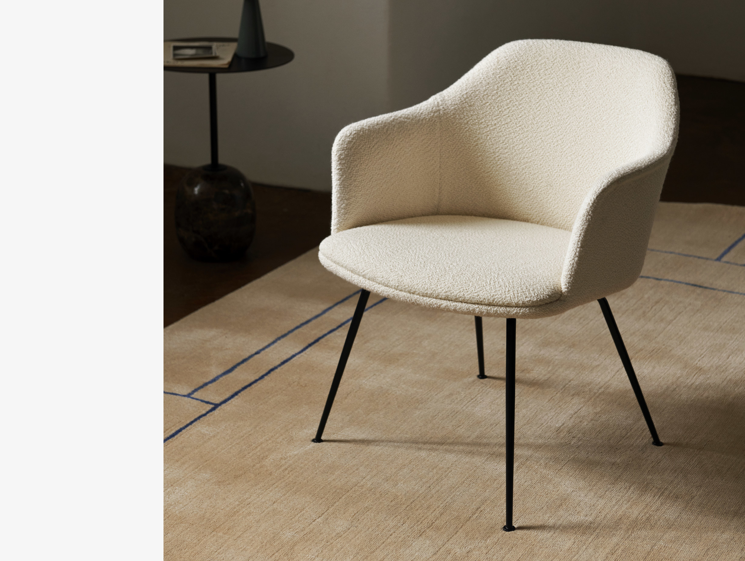 And tradition hee welling rely lounge chair hw104 lifestyle2