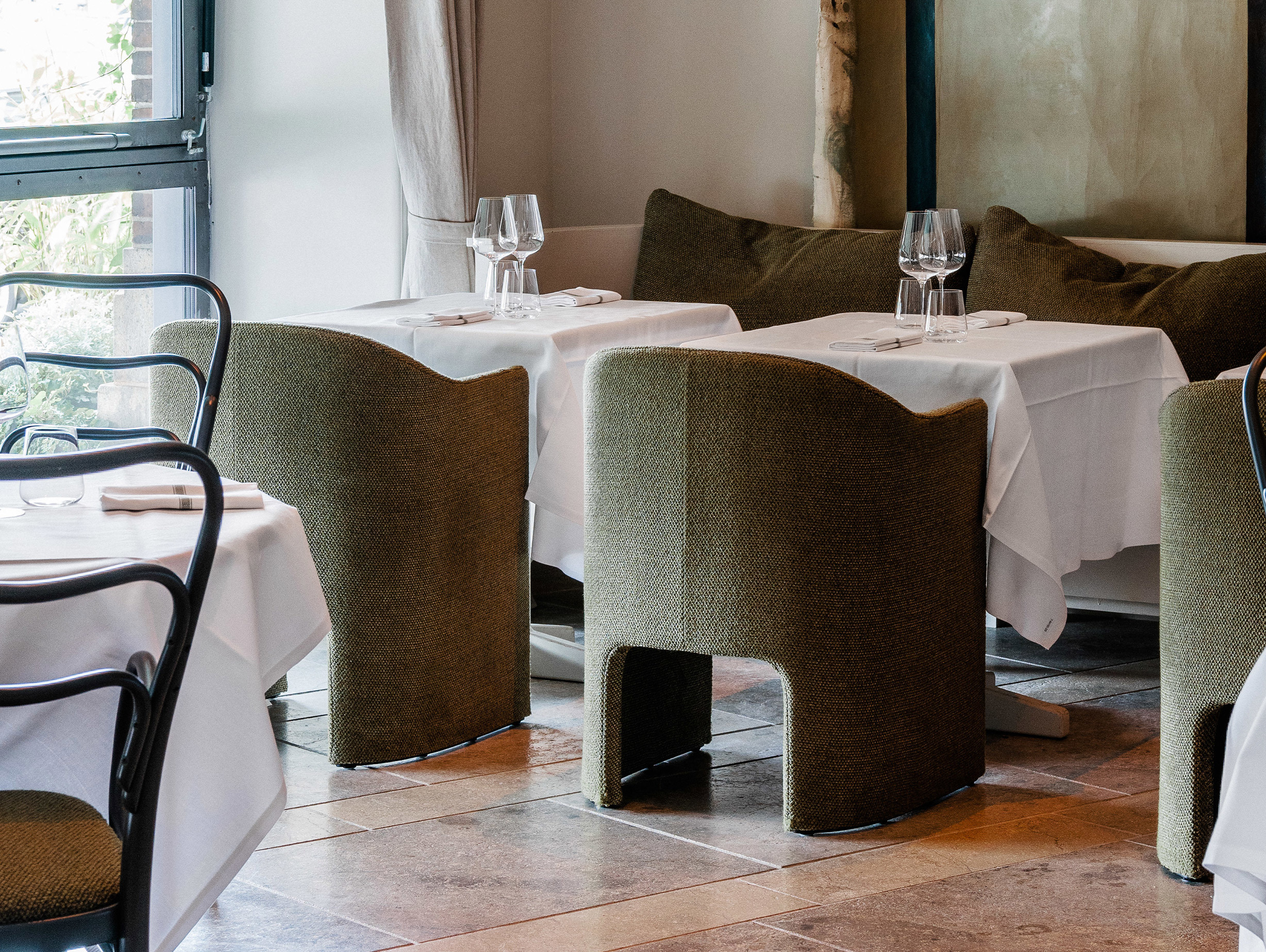 And tradition space copenhagen loafer lounge chair sc23 lifestyle5