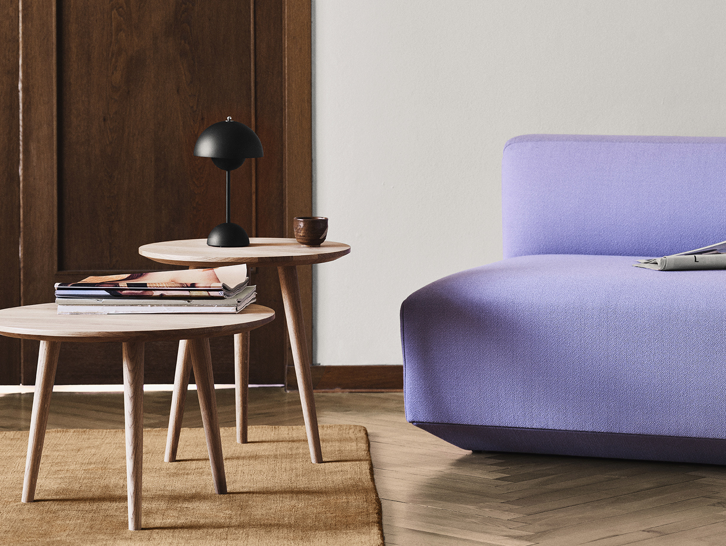 And tradition verner panton flowerpot portable light vp9 lifestyle7