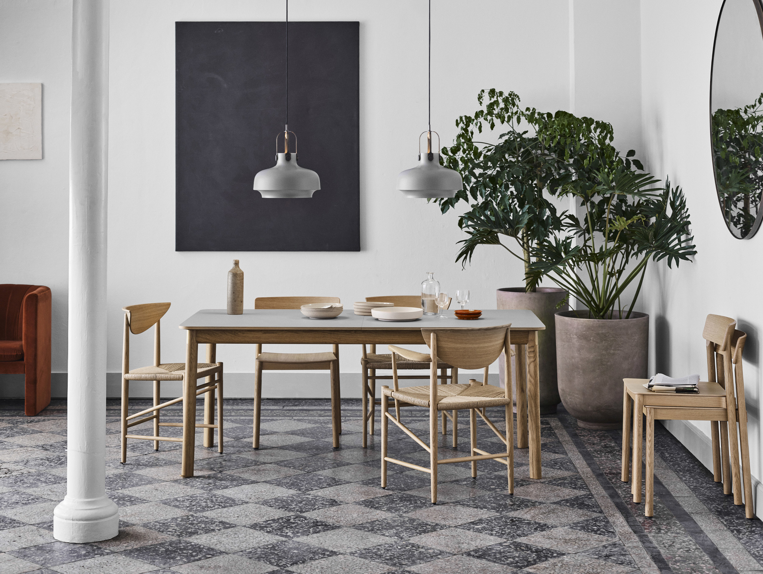 Andtradition hee welling patch table hw1 lifestyle 2