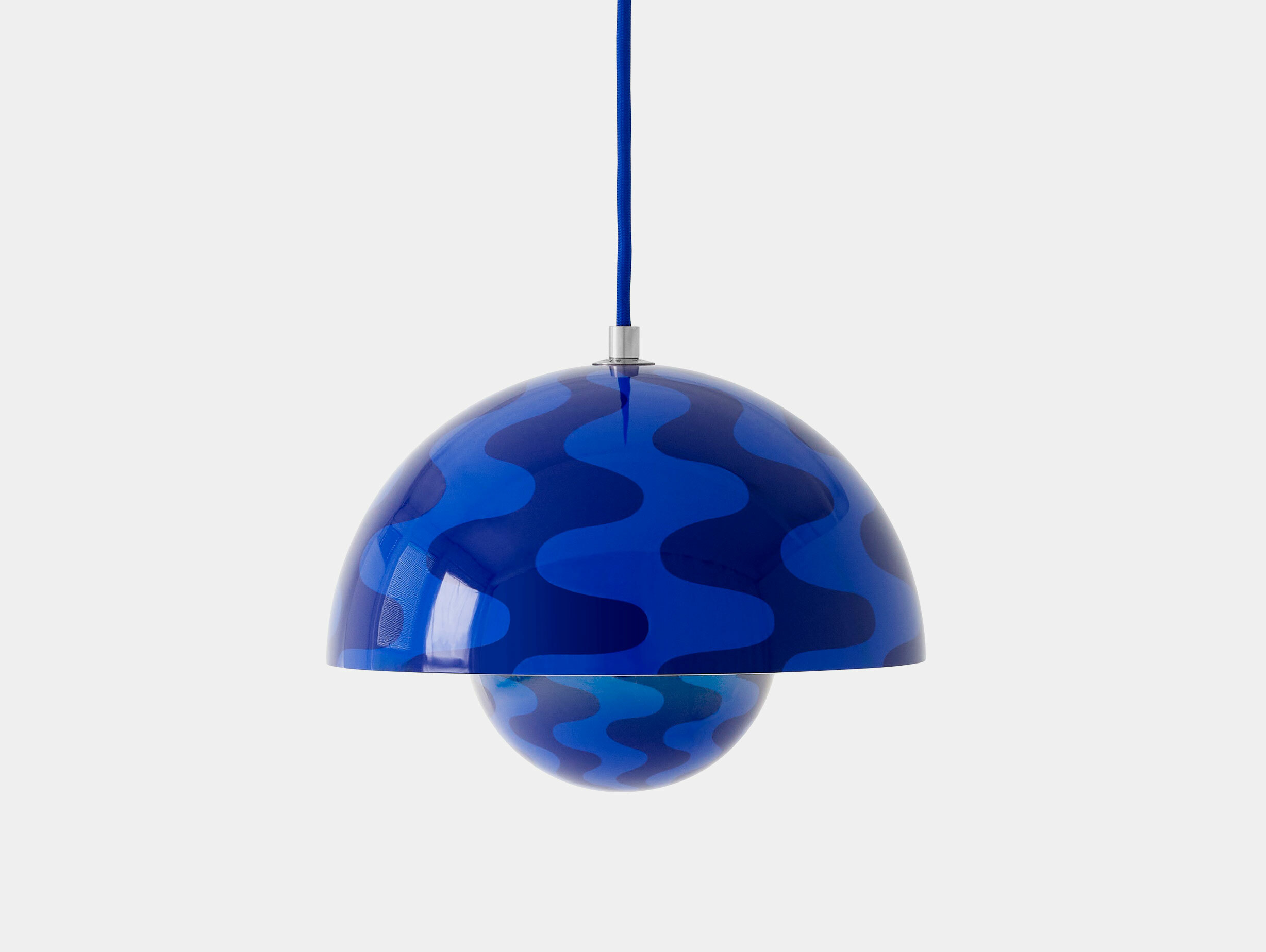 Andtradition flowerpot vp1 cobalt blue twilight blue