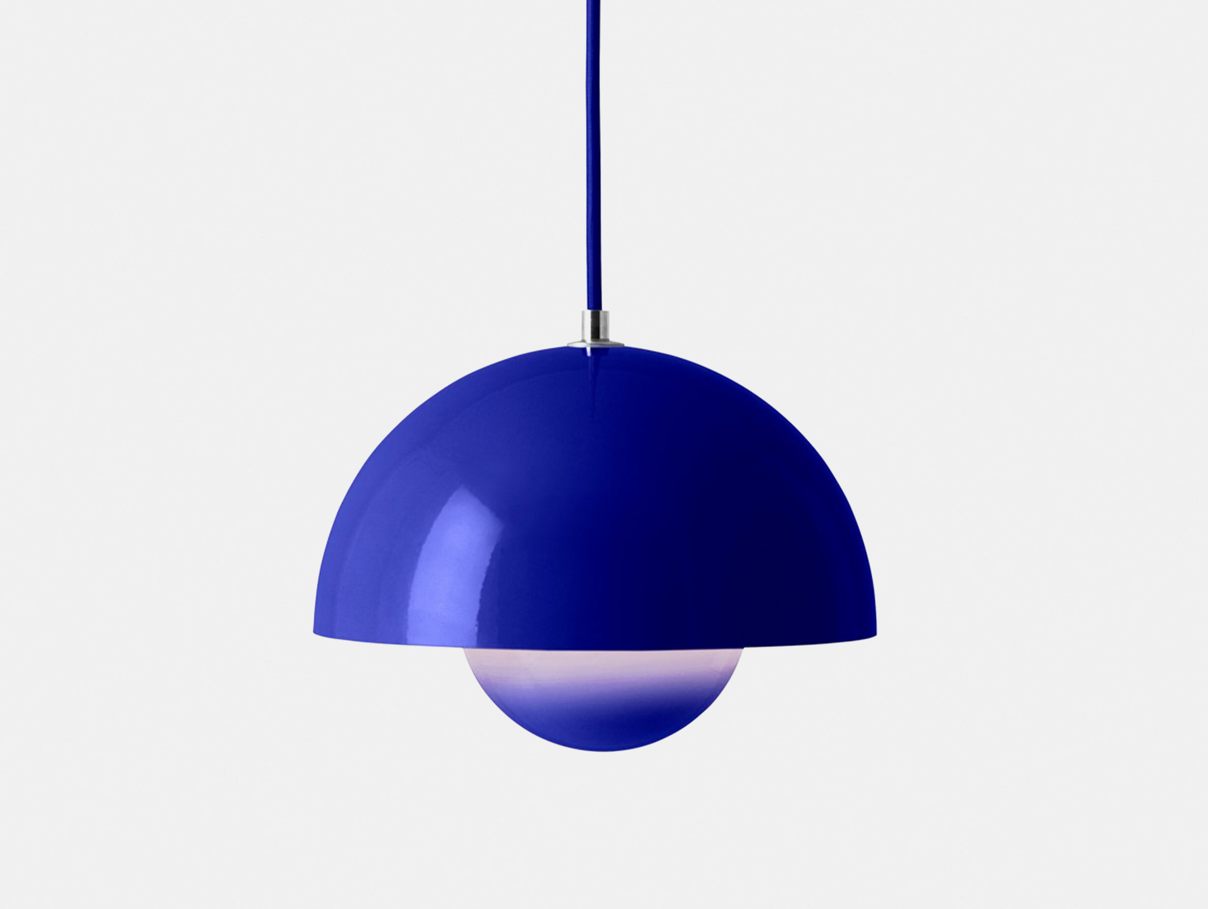 Andtradition flowerpot vp1 cobalt blue