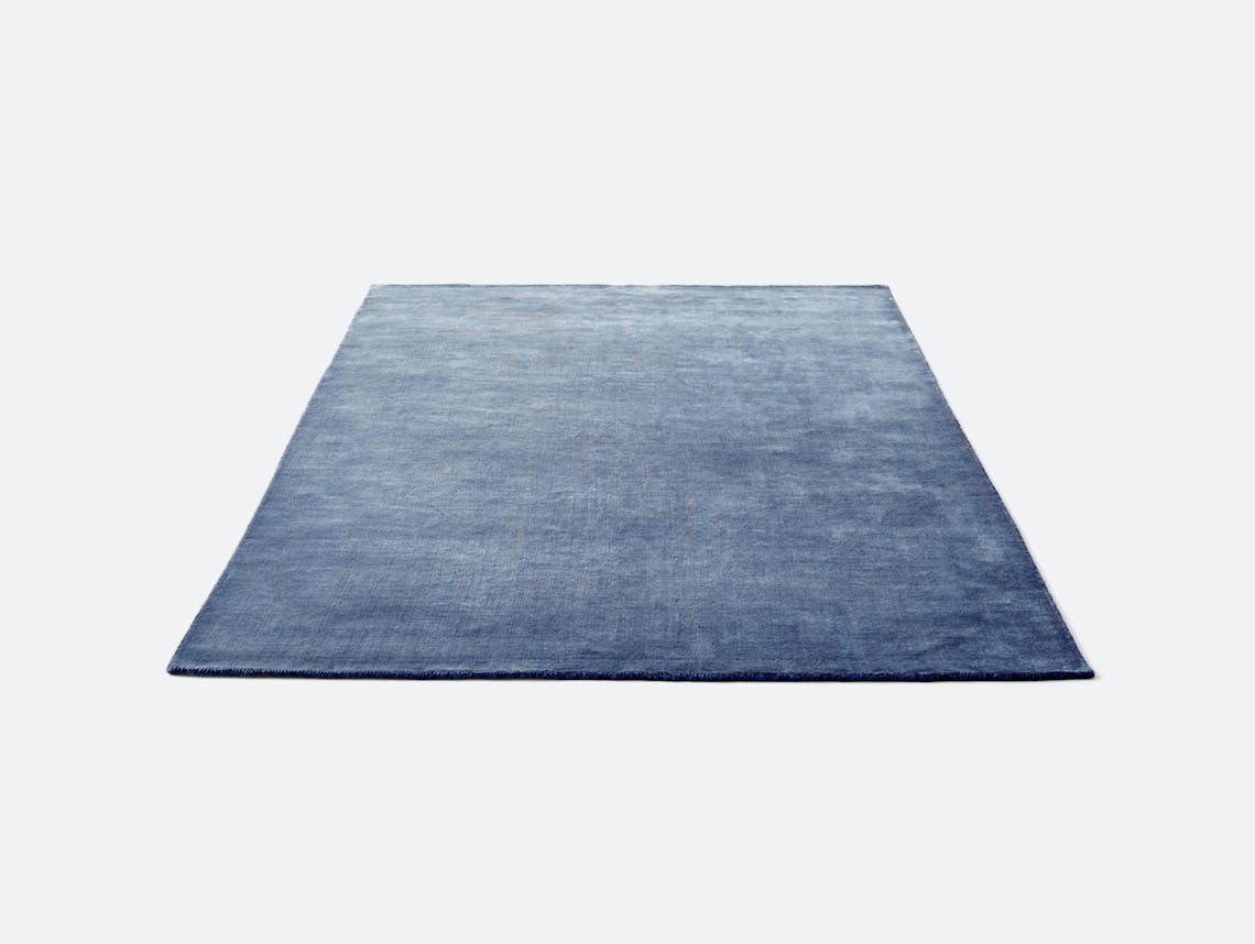 Andtradition the moor rug AP6 grey blue thunder