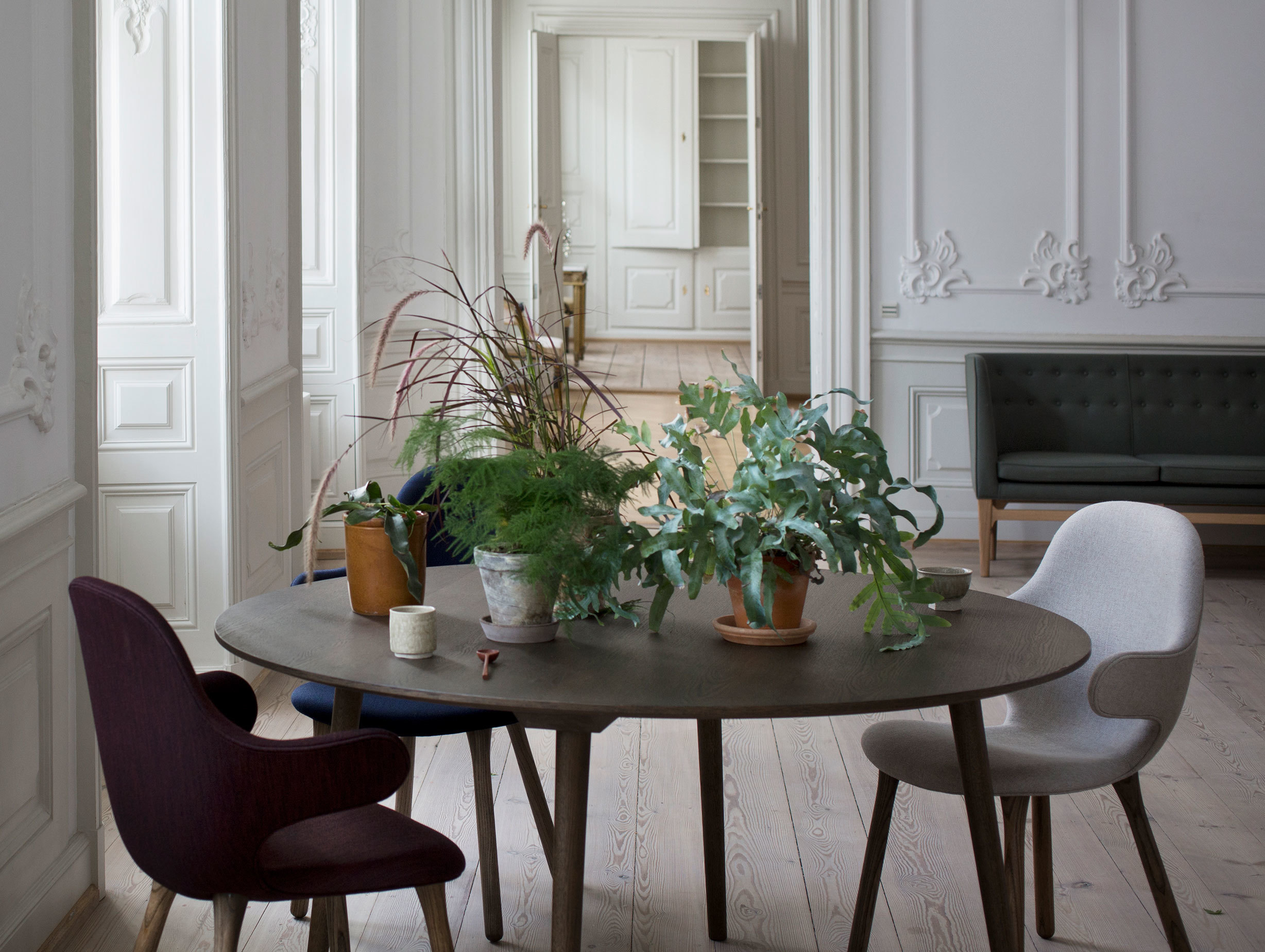 And Tradition Catch Chairs 2 Jaime Hayon