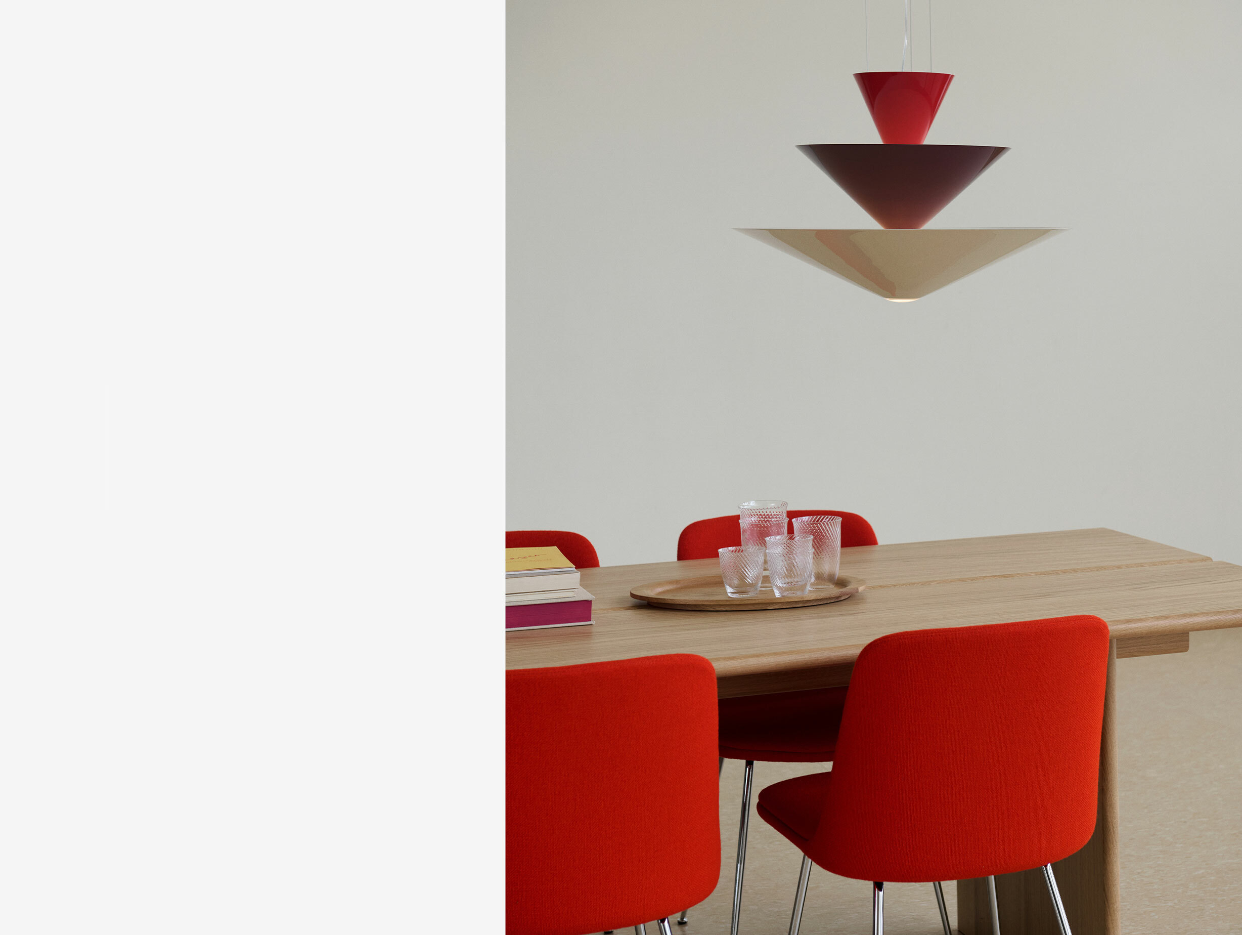 Andtradition Gio LN14 vermilion red dark burgundy ecru white story 2