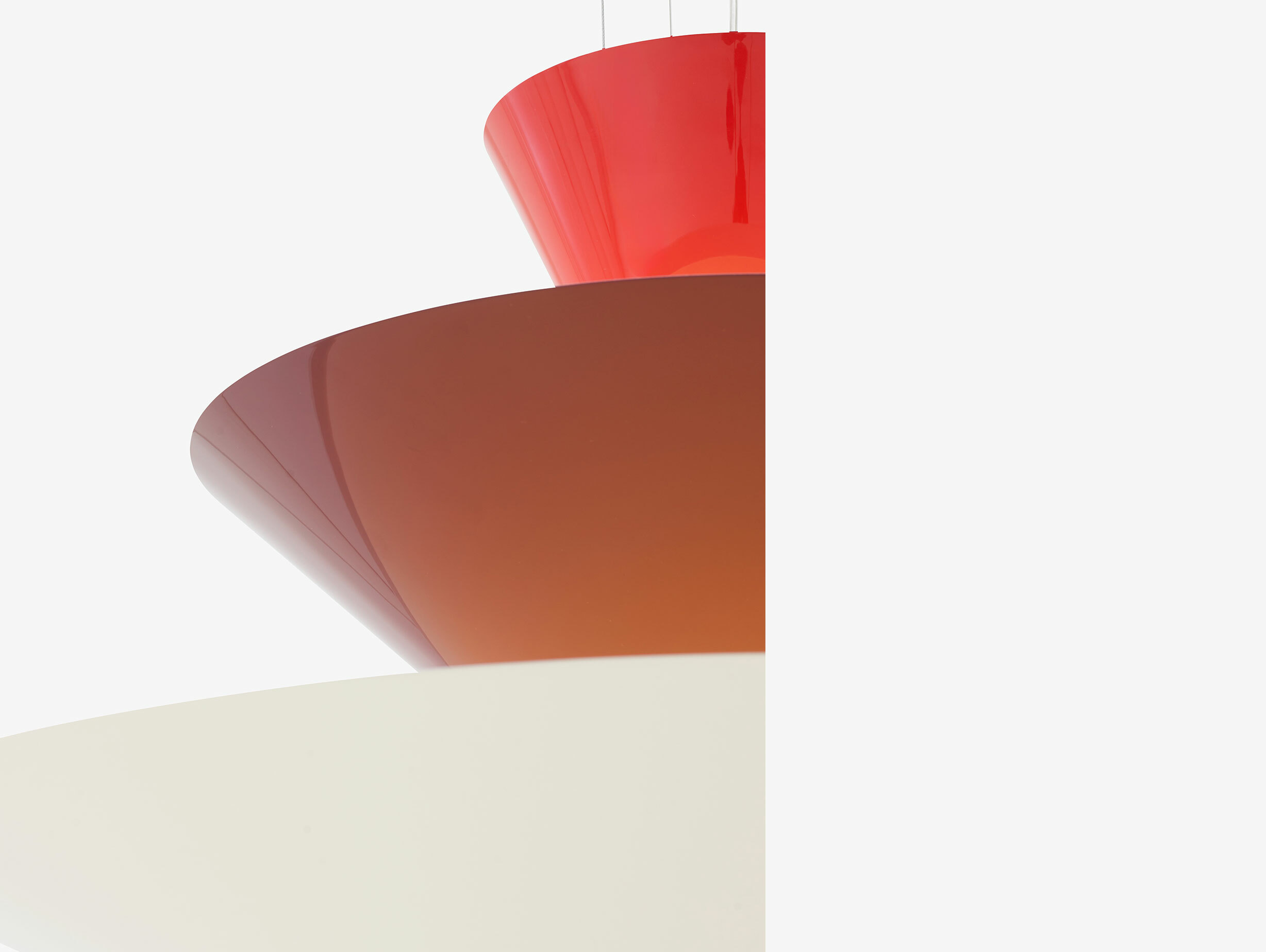 Andtradition Gio vermilion red dark burgundy ecru white story 6