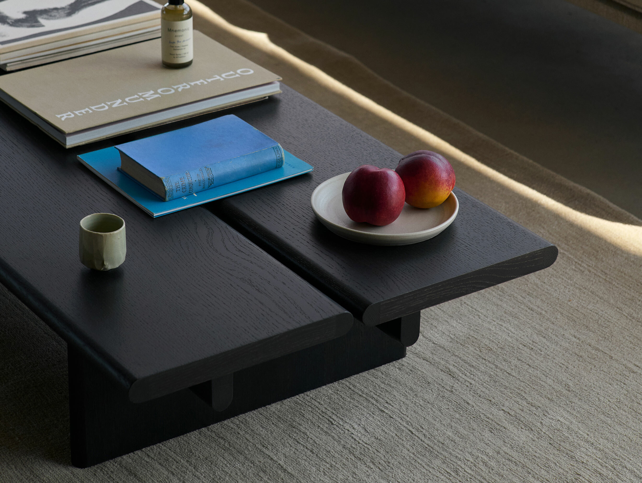 Andtradition oeostudio coffee table OS3 veneer dark stained oak story 1