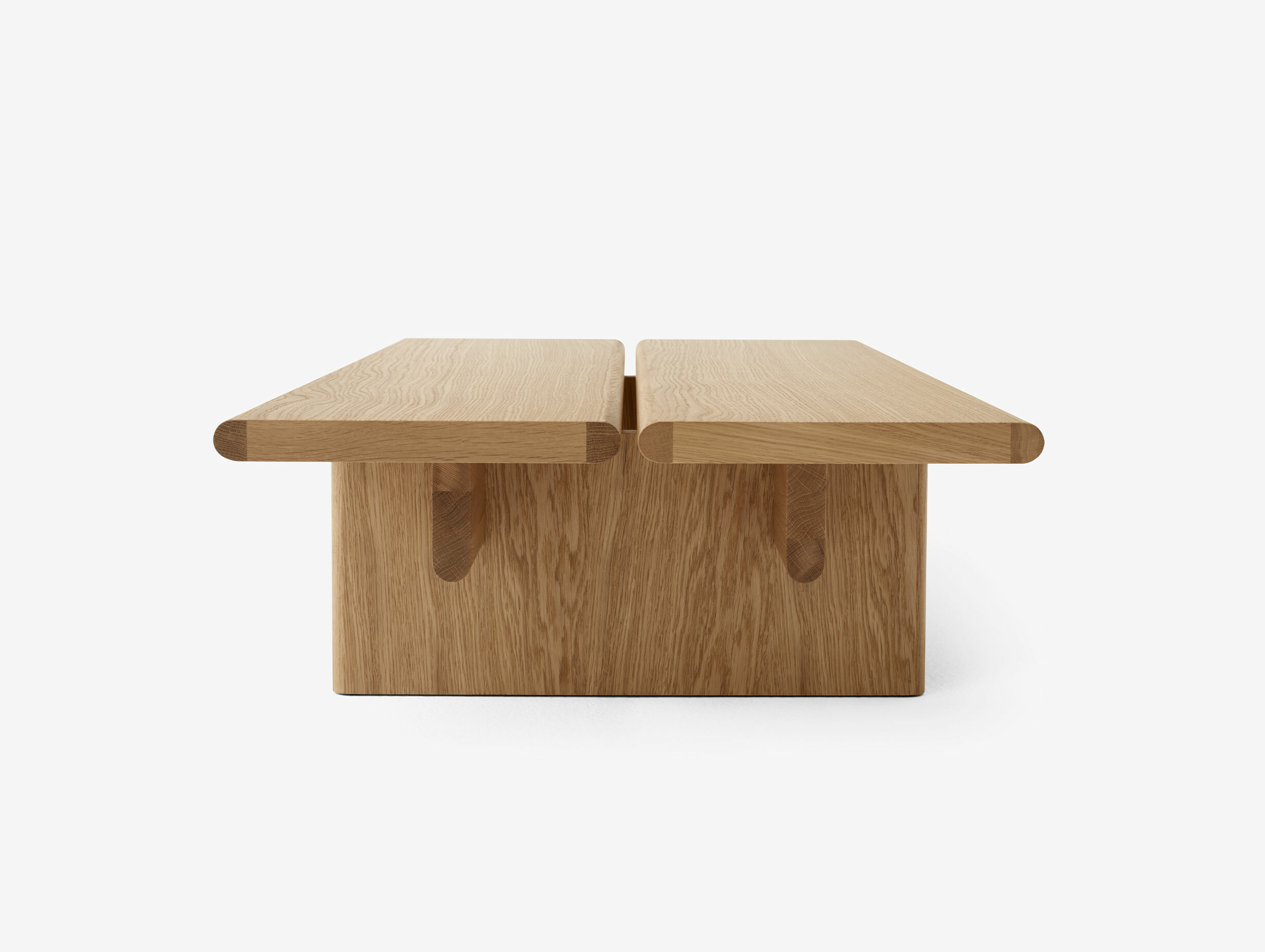 Andtradition oeostudio coffee table OS3 veneer oak detail