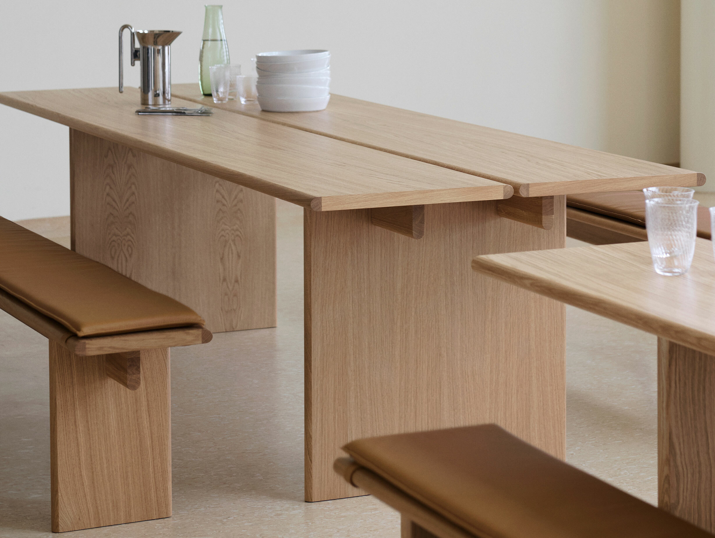 Andtradition oeostudio ita dining table OS1 ls4