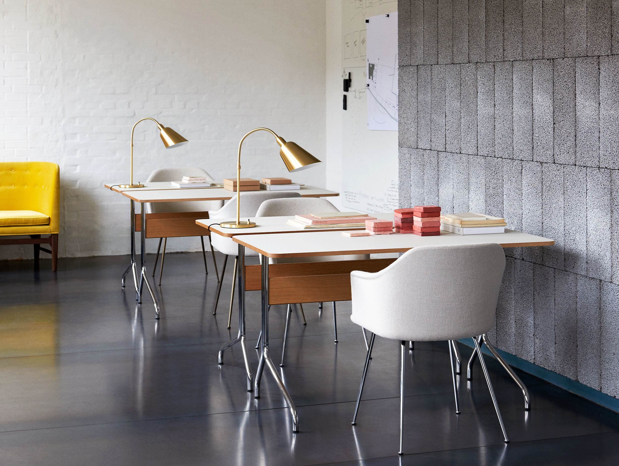 Andtradition pavilion av16 desk story 3