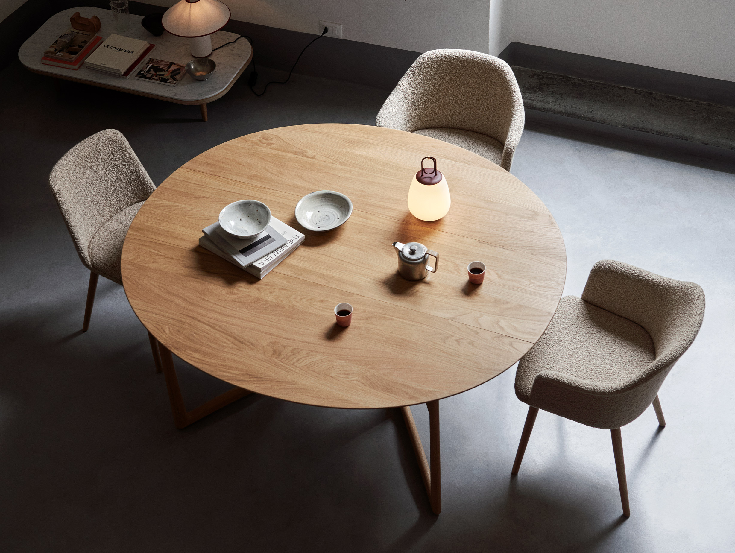 Tradition hee welling rely armchair hw79 wood base lifestyle2