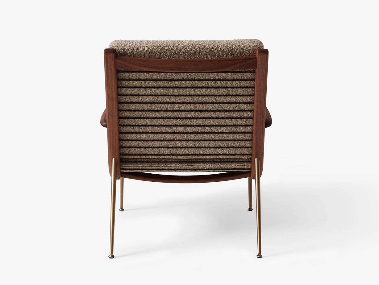 And Tradition Boomerang Lounge Chair back with arms Walnut Karakorum 003 Hvidt Molgaard