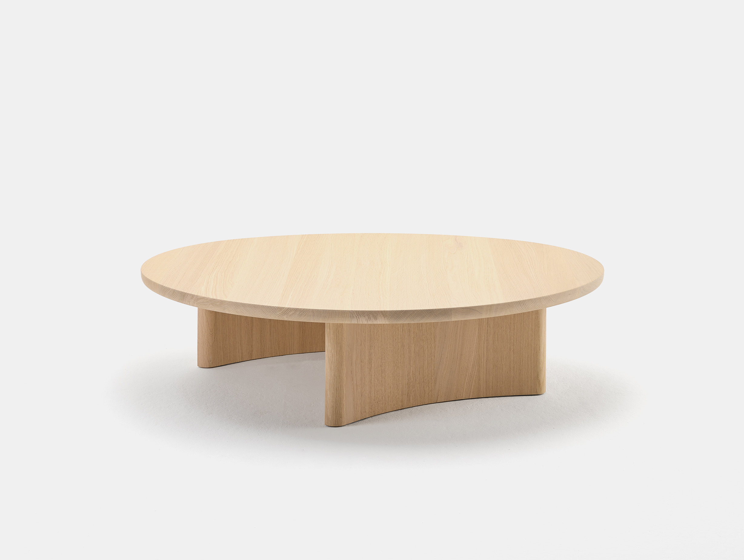 Arco sabine marcelis dew coffee table round low large 2