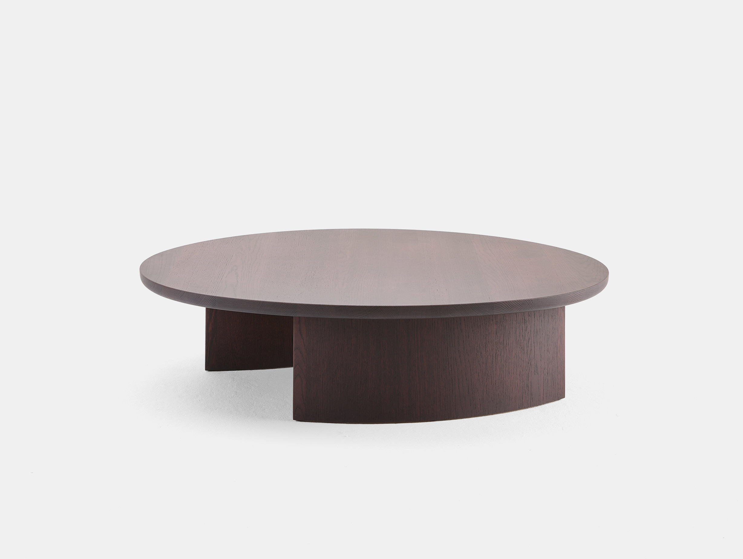 Arco sabine marcelis dew coffee table round low large