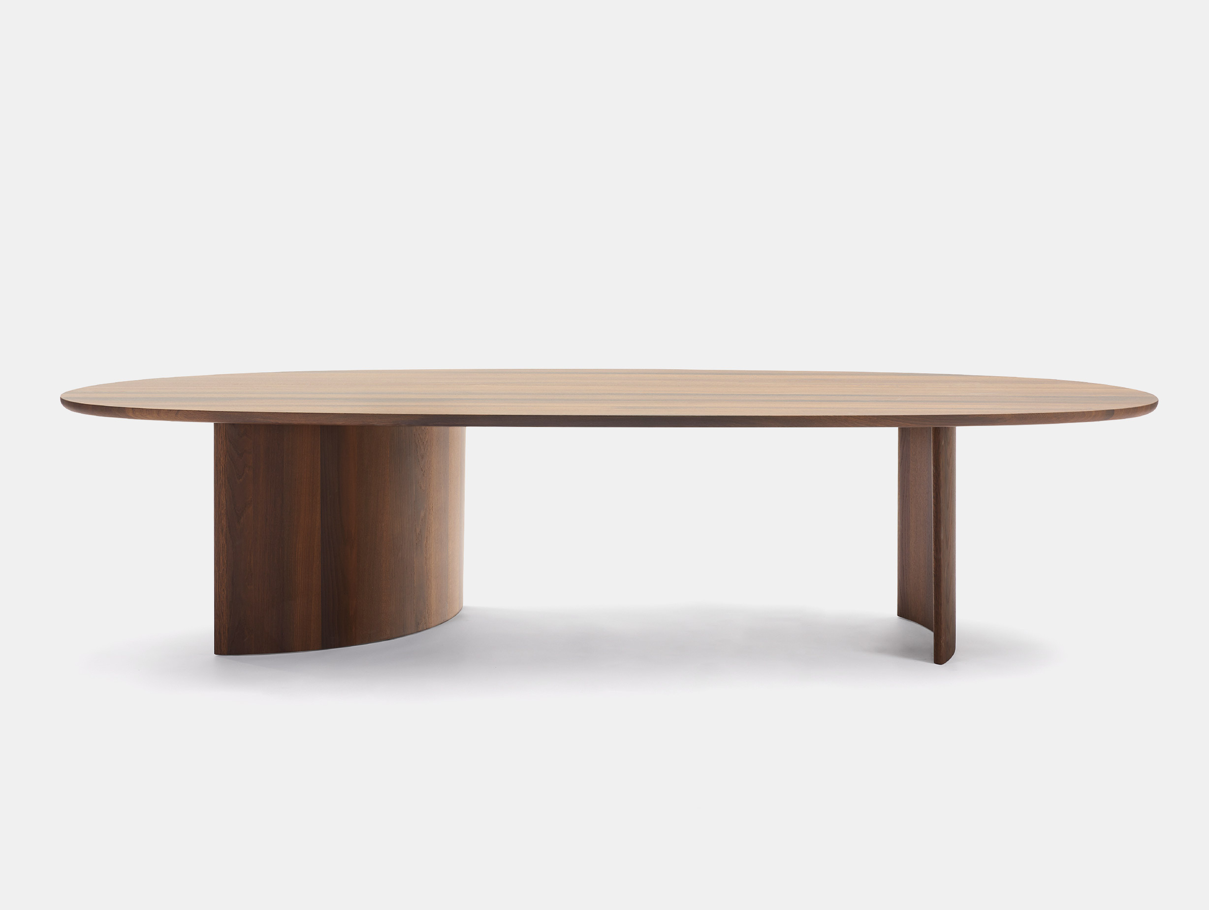 Arco sabine marcelis dew dining table 2