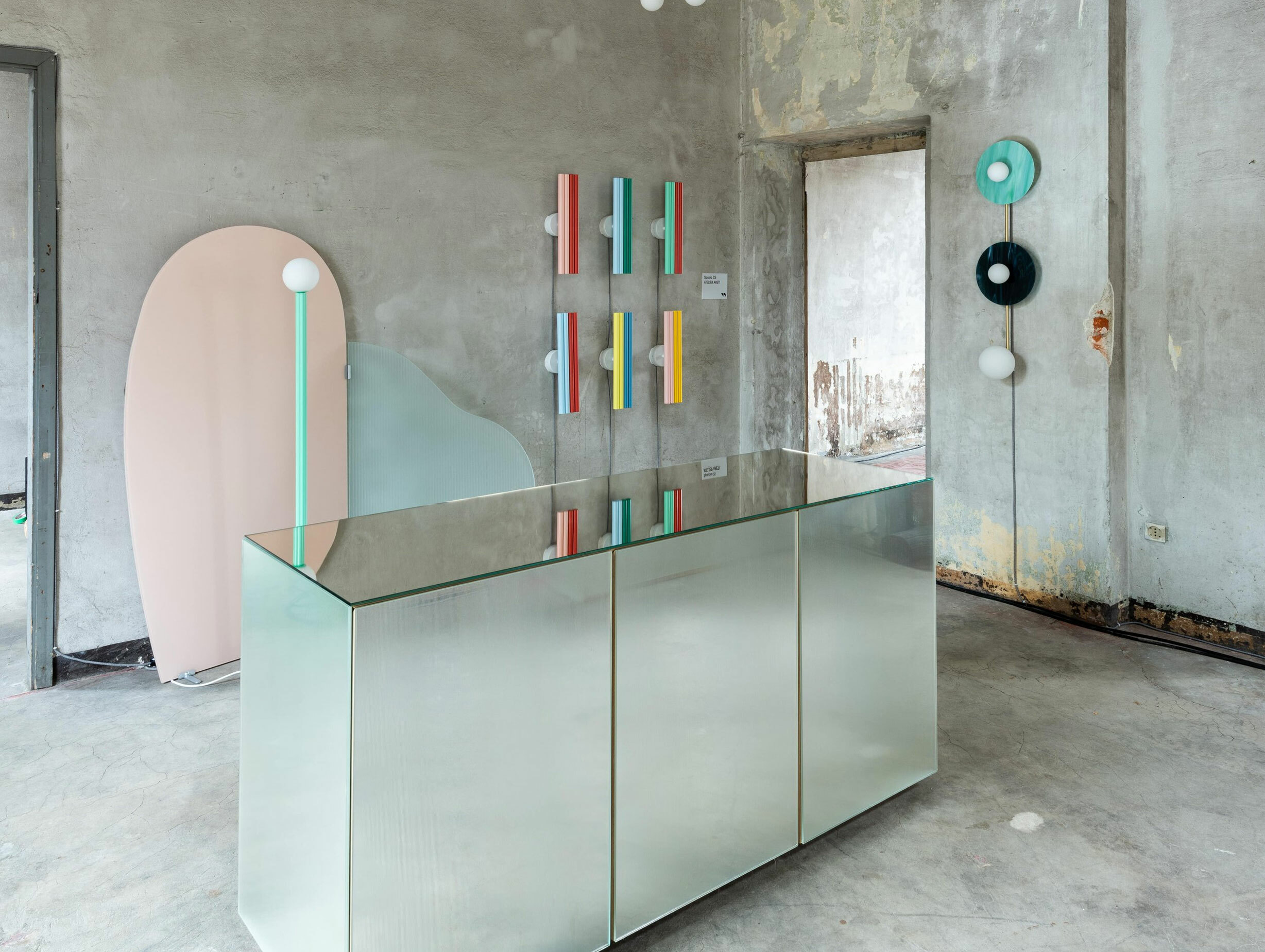 Atelier areti disc sphere glass wall light story 1