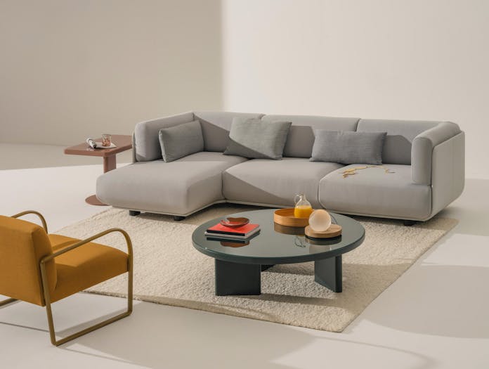 Arper Doshi Levien Roopa Coffee Table Round Lifestyle 1