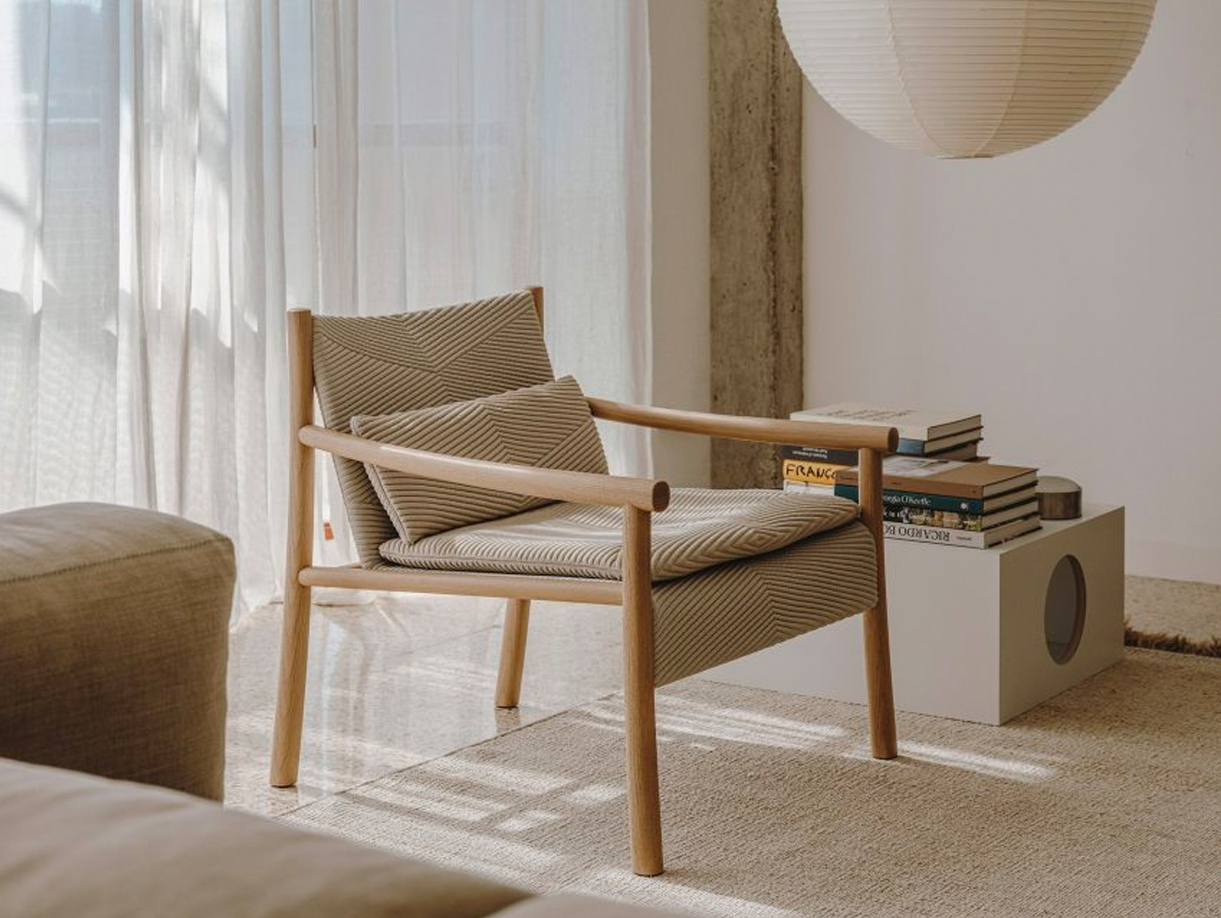 Arper kata lounge armchair story 1