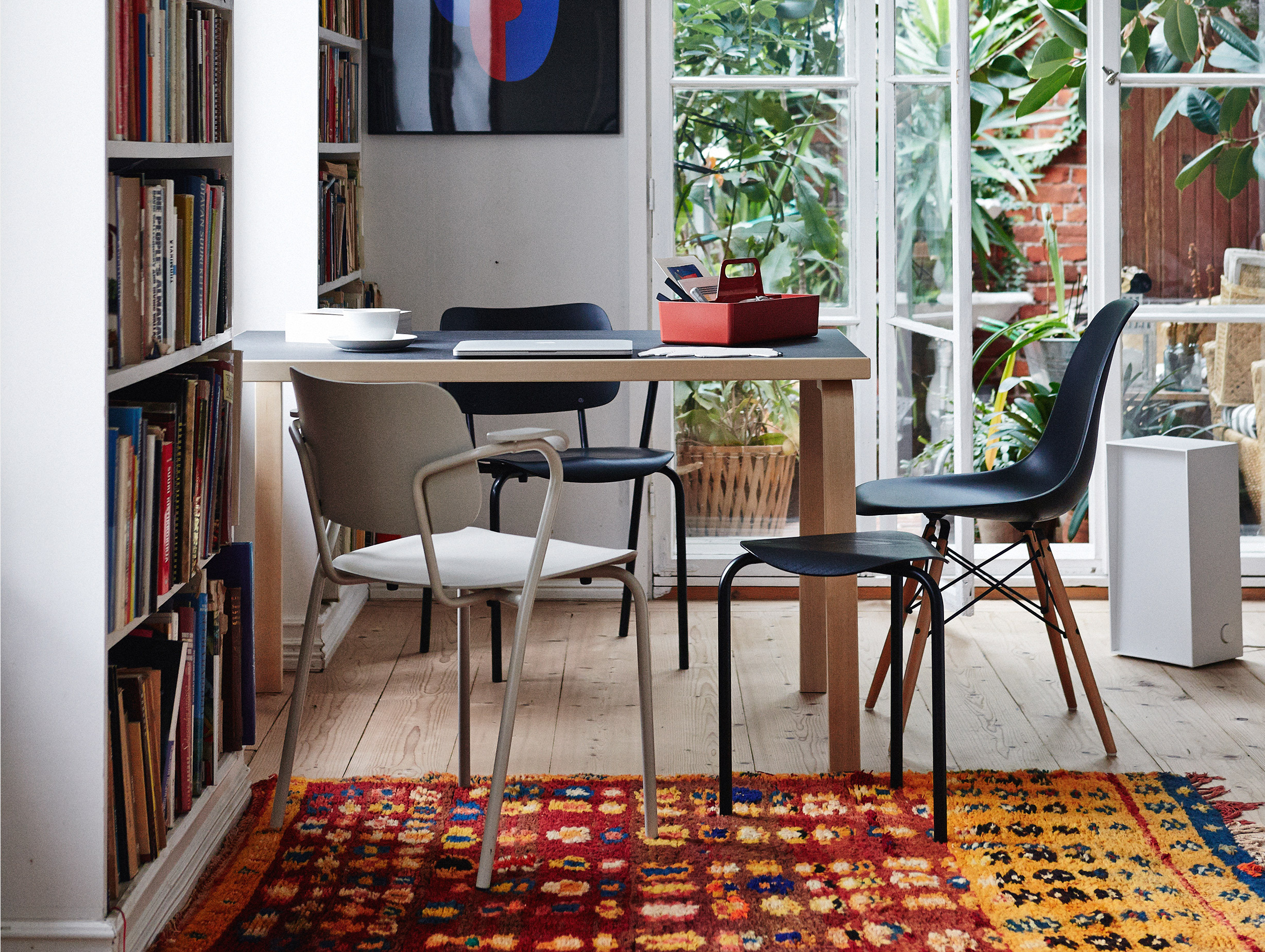 Artek ilmari tapiovaara lukki chair lifestyle 10