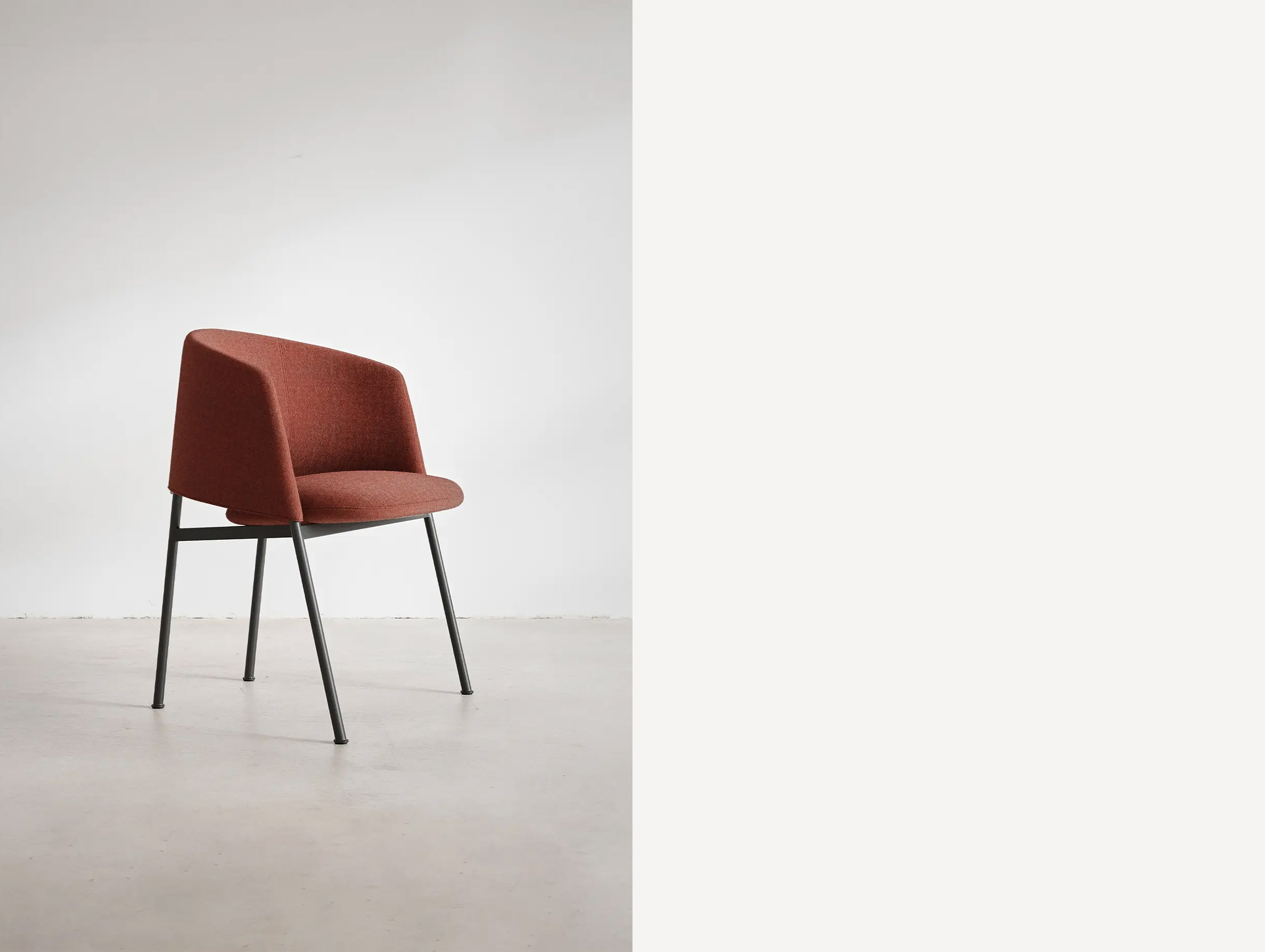 Bensen Collar Dining Chair Niels Bendtsen Lifestyle 7