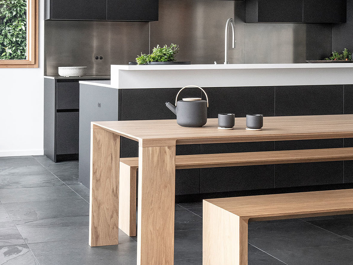 Bensen radii bench oak 2