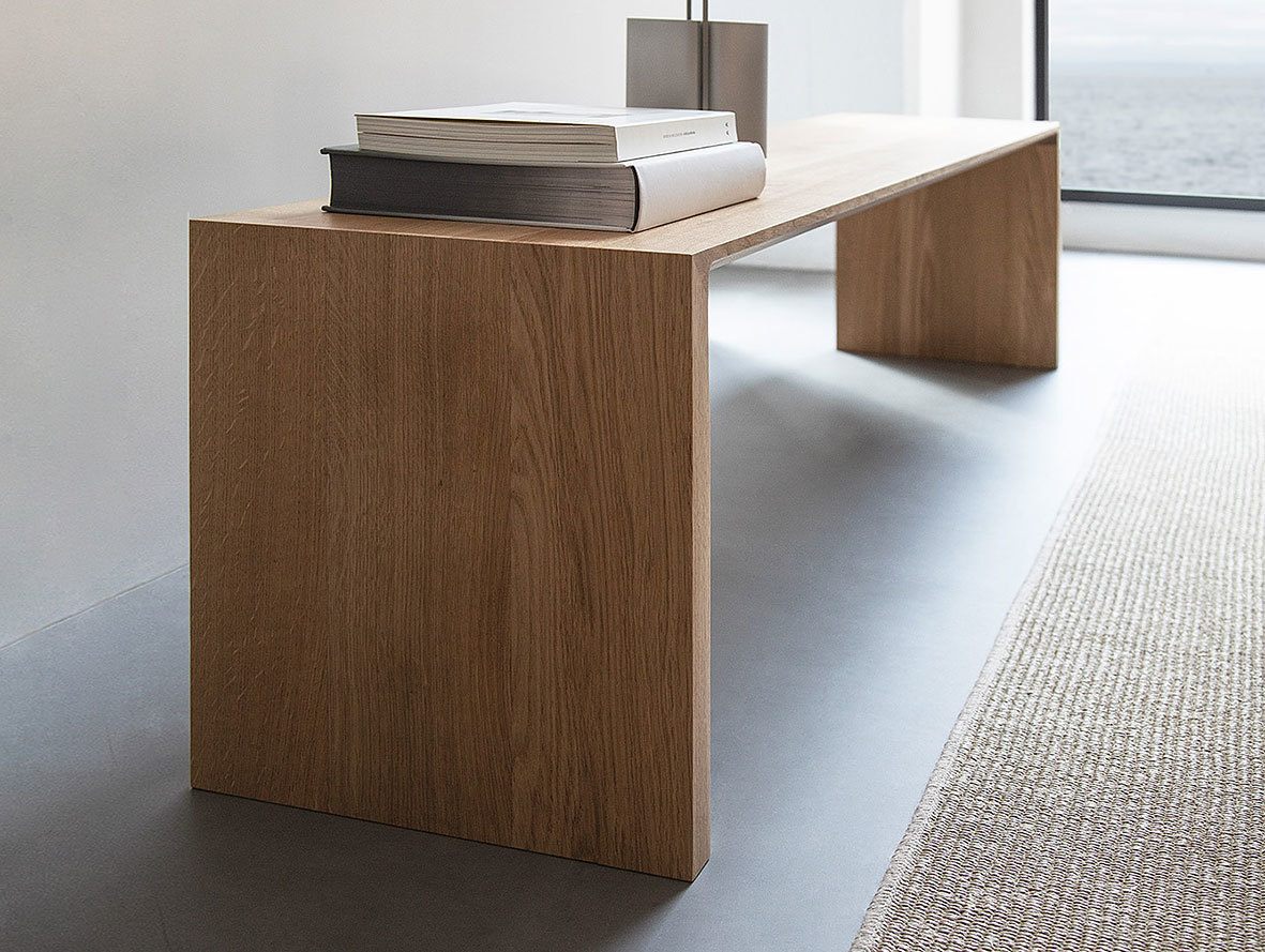 Bensen radii bench oak detail 1