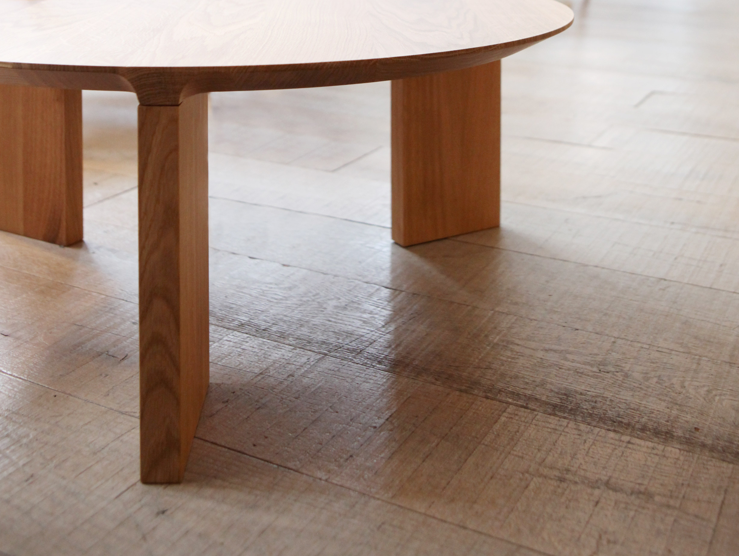 Bensen neils bendtsen radii coffee table oak 80x35 lifestyle2