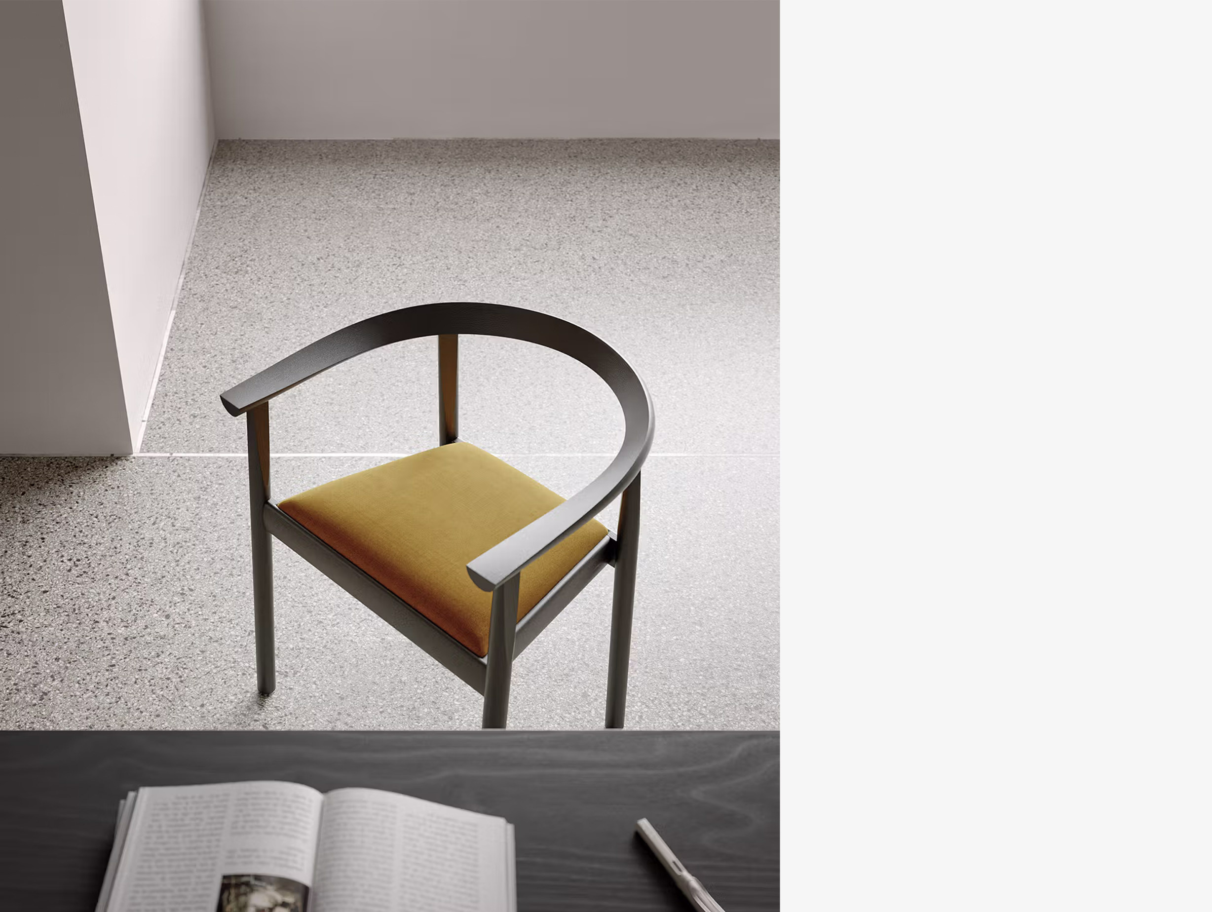 Bensen niels bendtsen tokyo chair upholstered lifestyle2