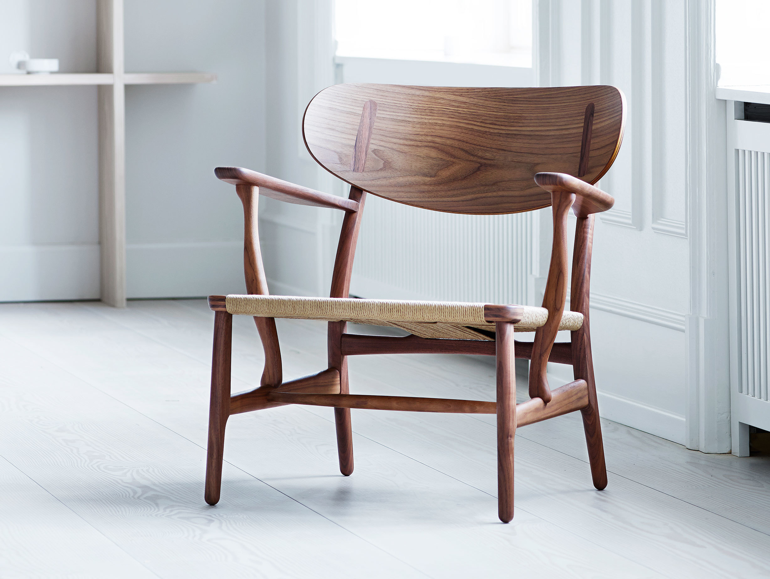 Carl Hansen Ch22 Walnut Hans Wegner