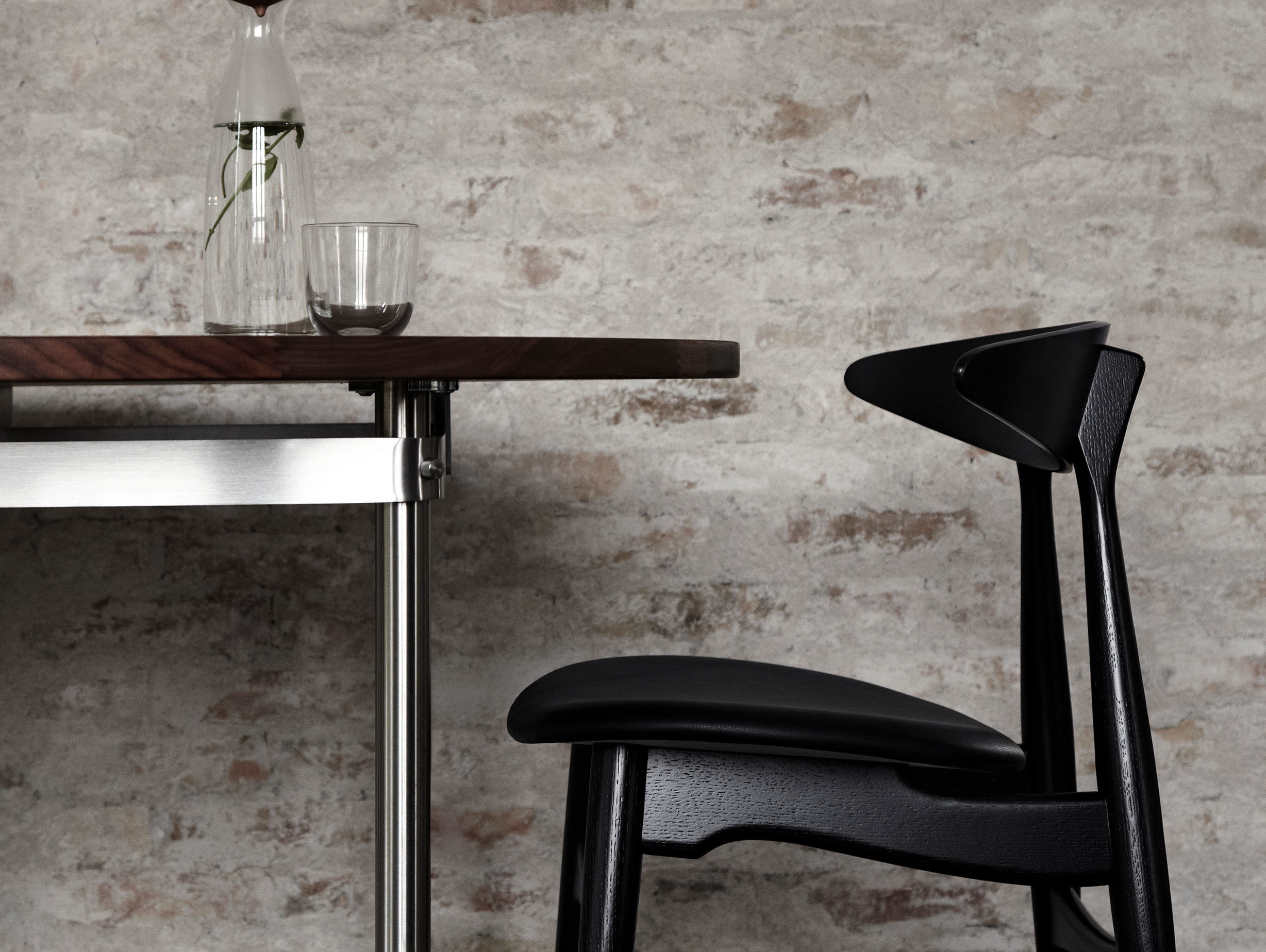 Carl Hansen Ch33 Chair Black Upholstered