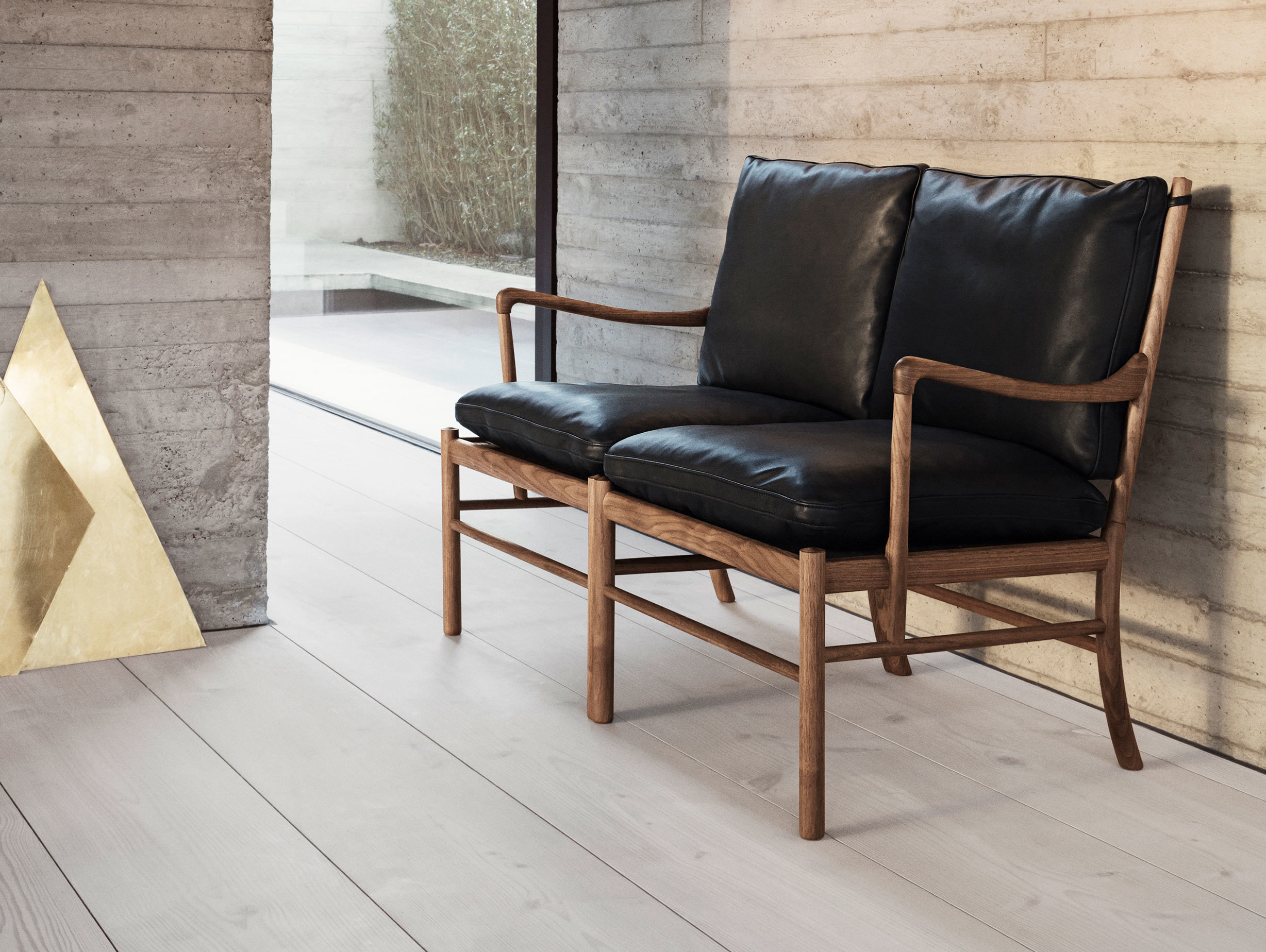 Carl Hansen Ow149 Colonial Sofa Walnut Black Leather