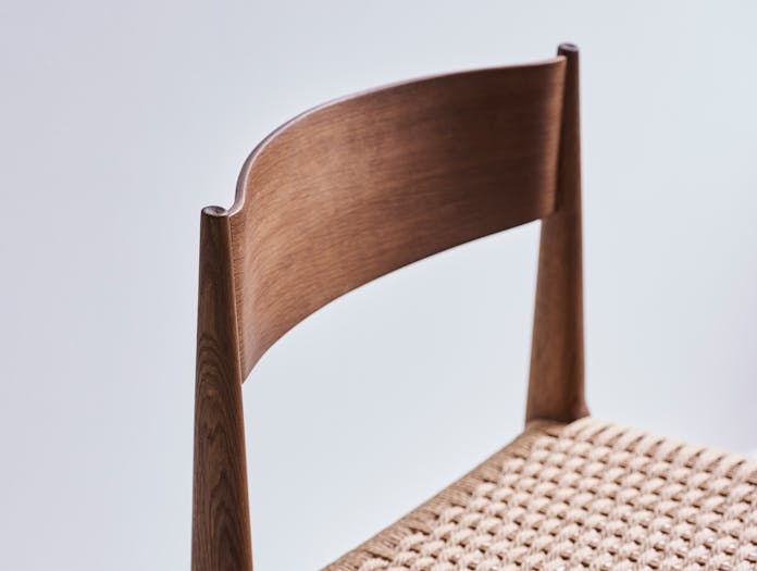 Dk3 pia chair story 01