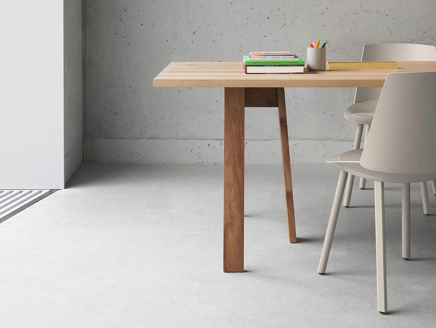 E15 Basis Table Oak Detail Light David Chipperfield