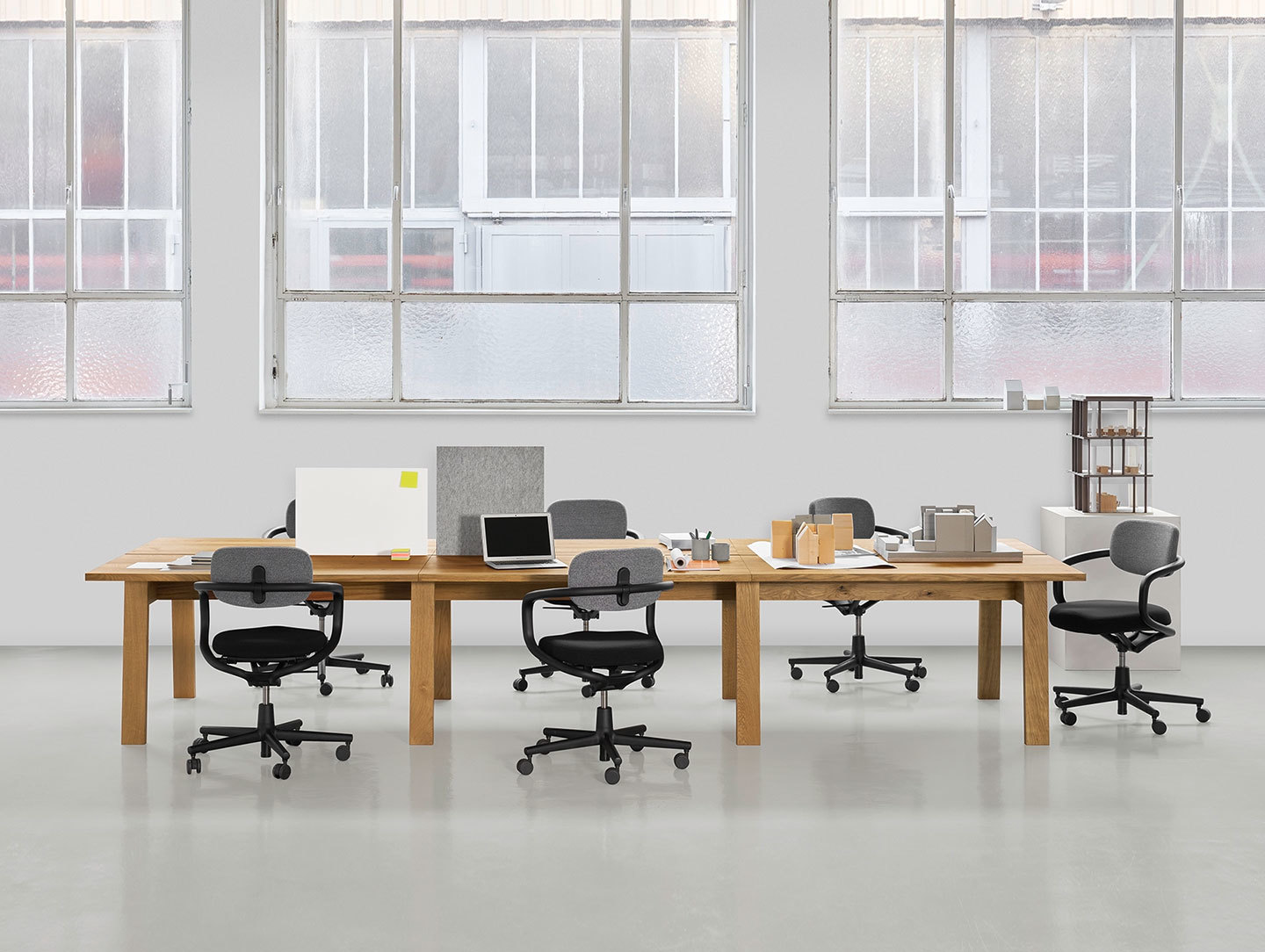 E15 Basis Workstation Desk system David Chipperfield