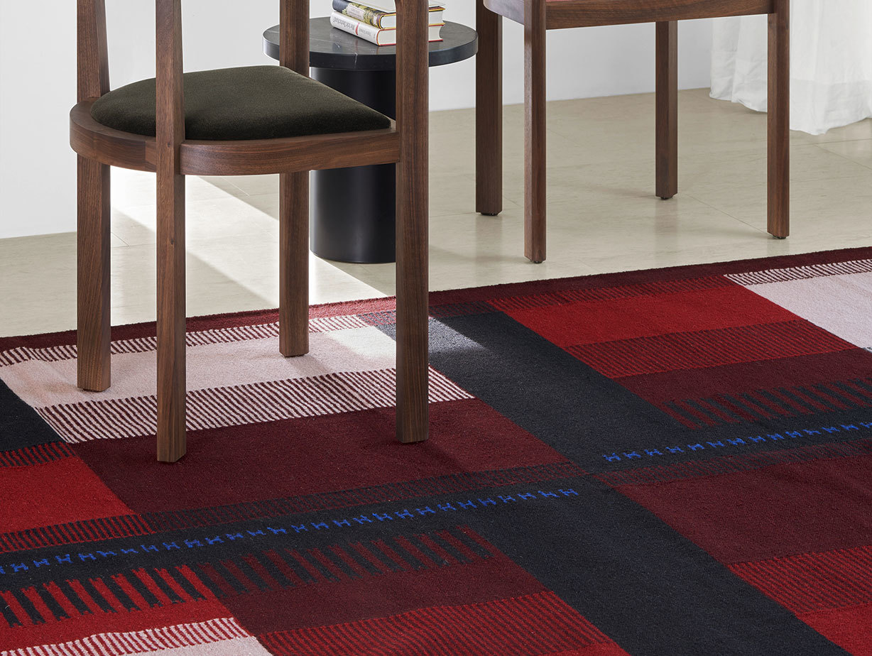 E15 RH01 STUTTGART RH02 ZET red blue detail