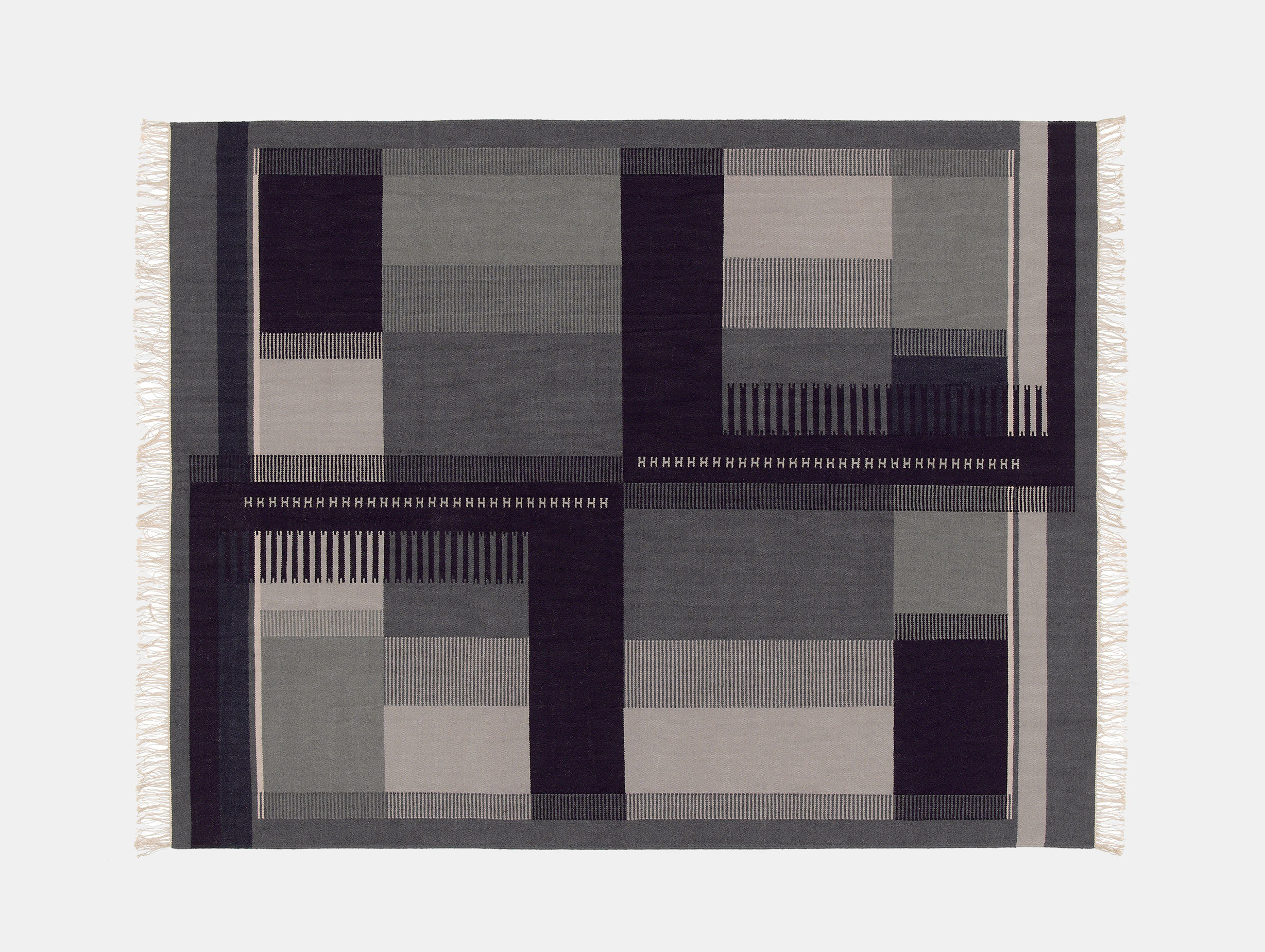 E15 Zet Kilim black white Richard Herre