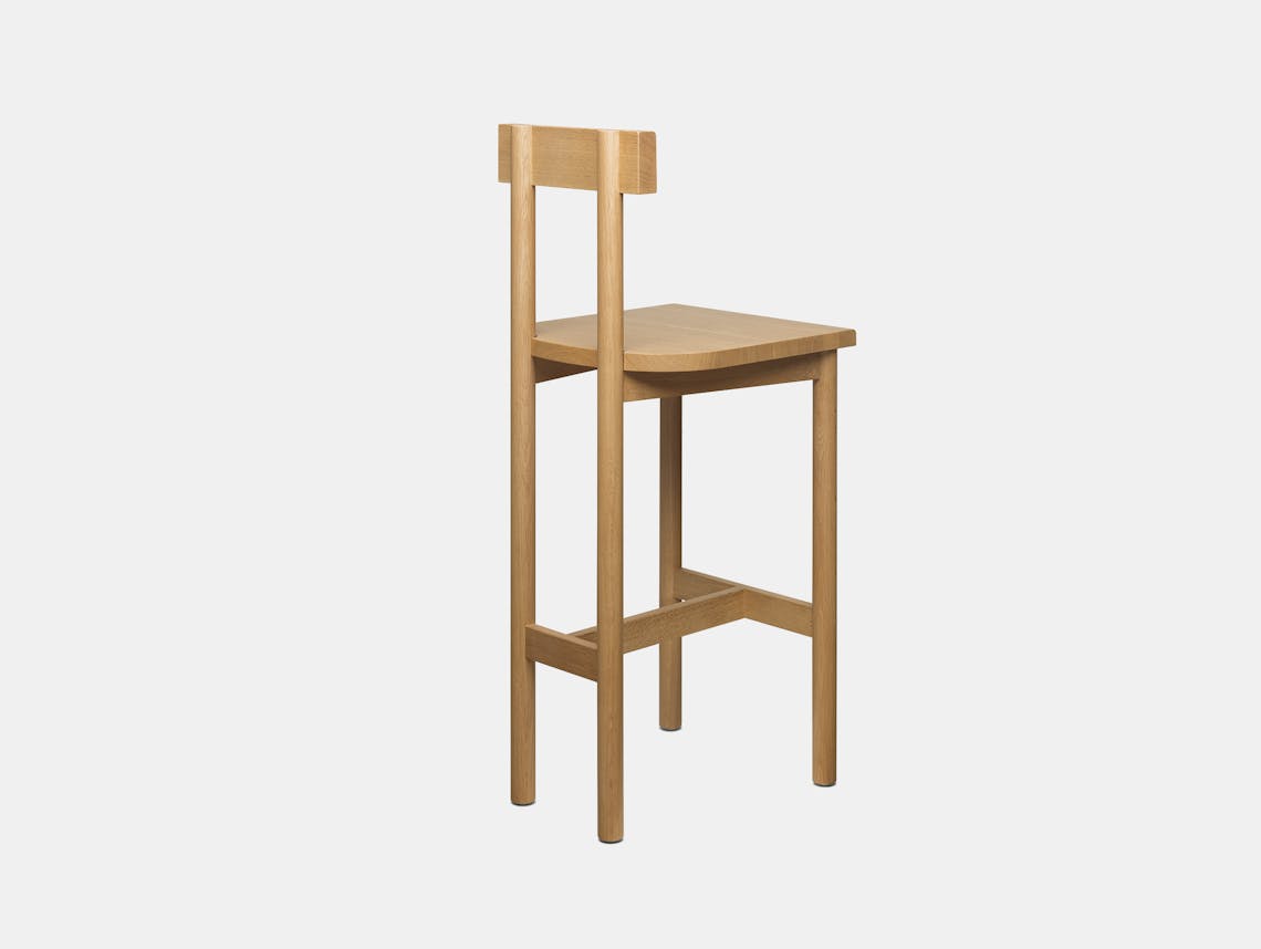 E15 gamar stool clear lacquered oak back