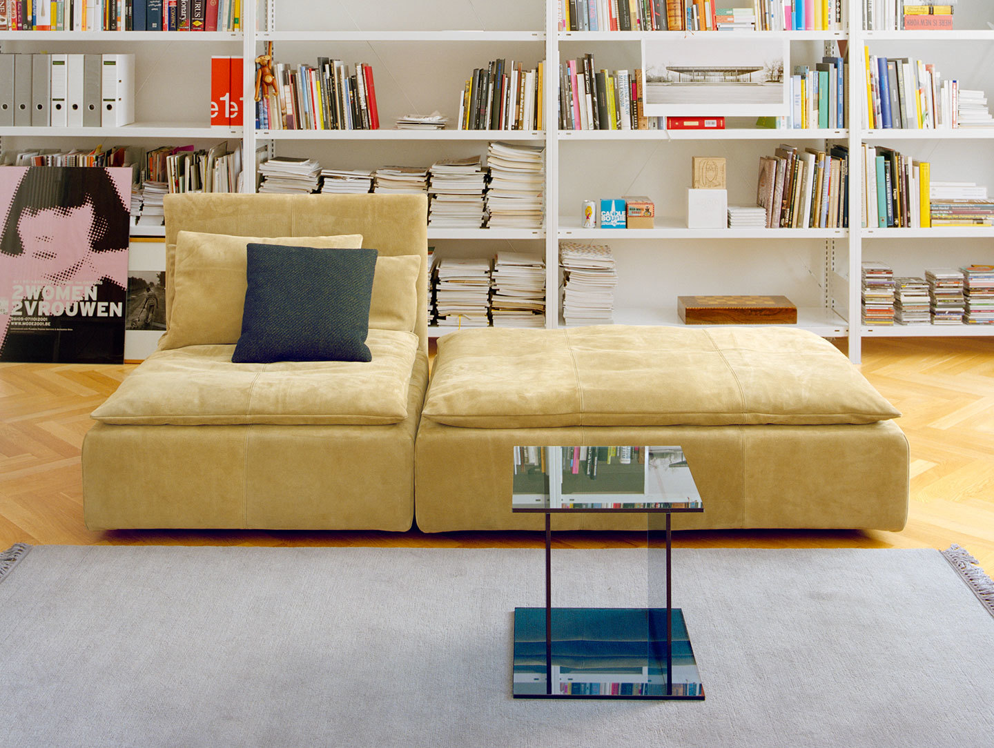 E15 Shiraz Sofa 1 Philipp Mainzer Farah Ebrahimi