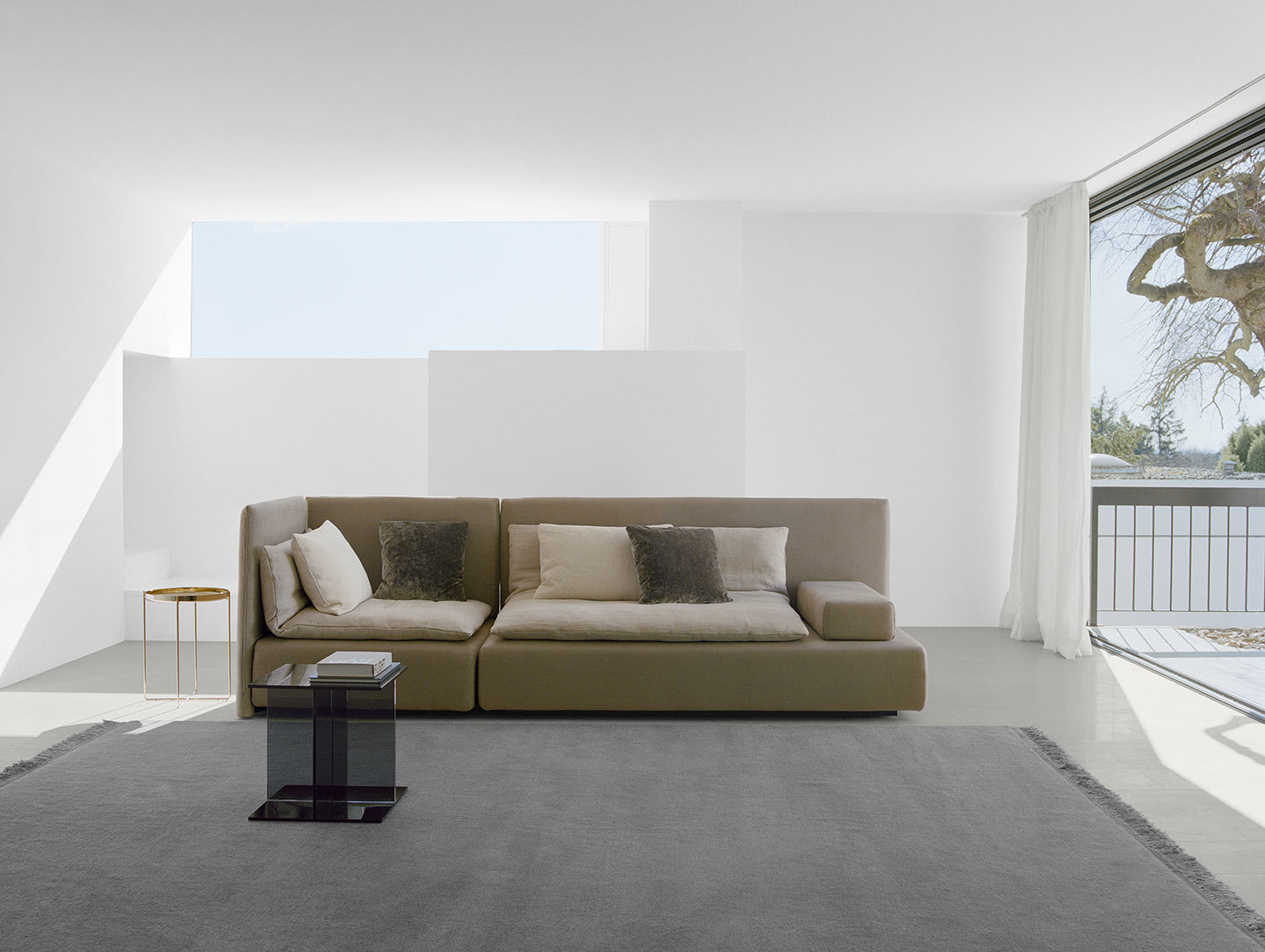 E15 Shiraz Sofa 3 Philipp Mainzer Farah Ebrahimi