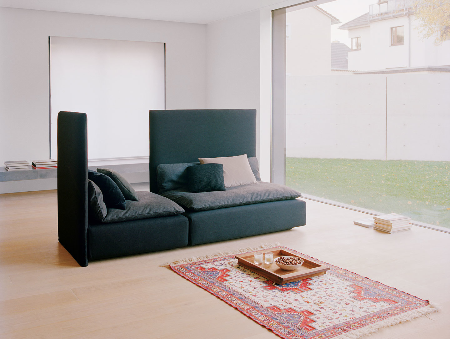 E15 Shiraz Sofa 4 Philipp Mainzer Farah Ebrahimi