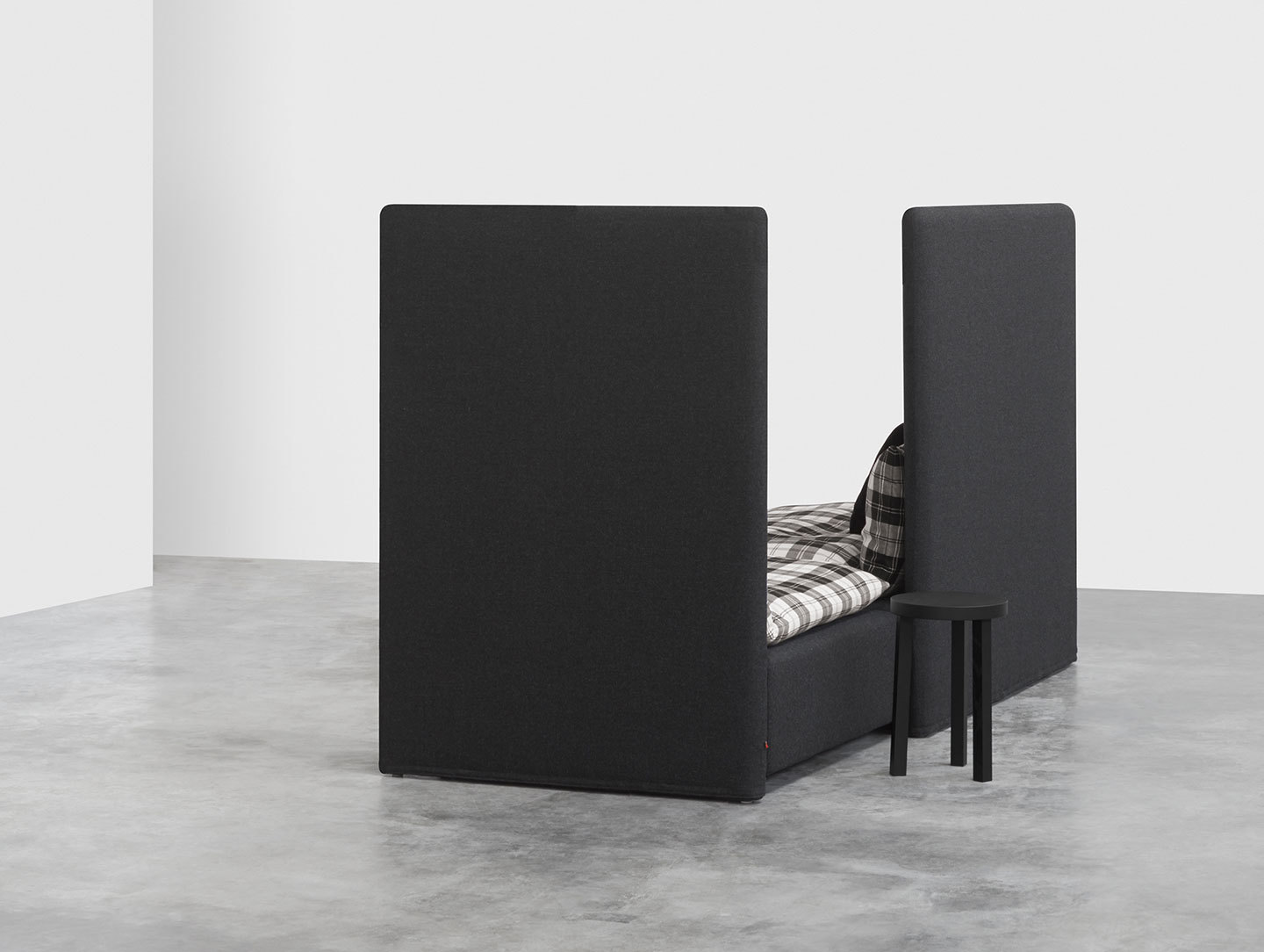E15 Shiraz Sofa 5 Philipp Mainzer Farah Ebrahimi