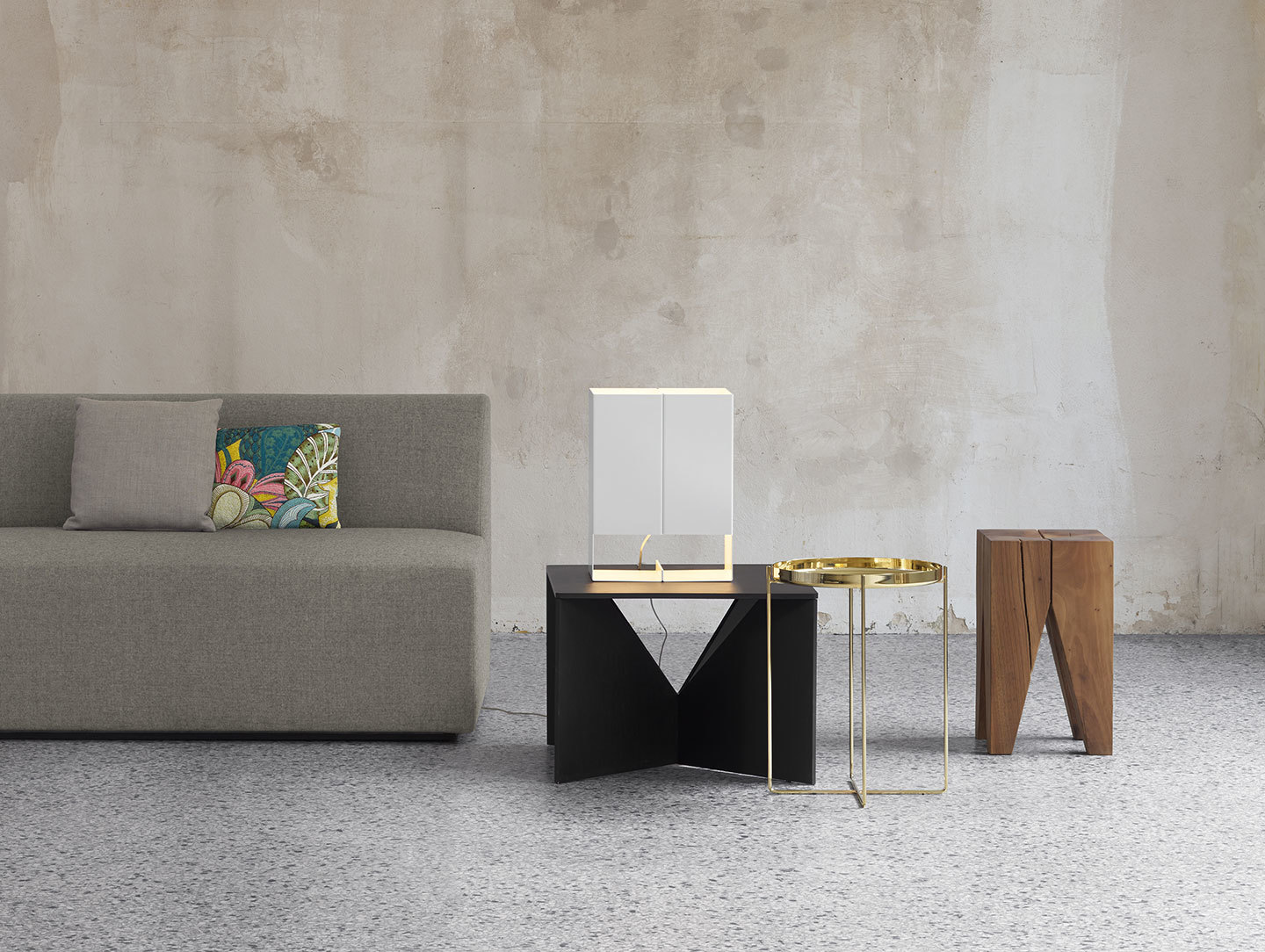 E15 Calvert Coffee Table Black Ferdinand Kramer